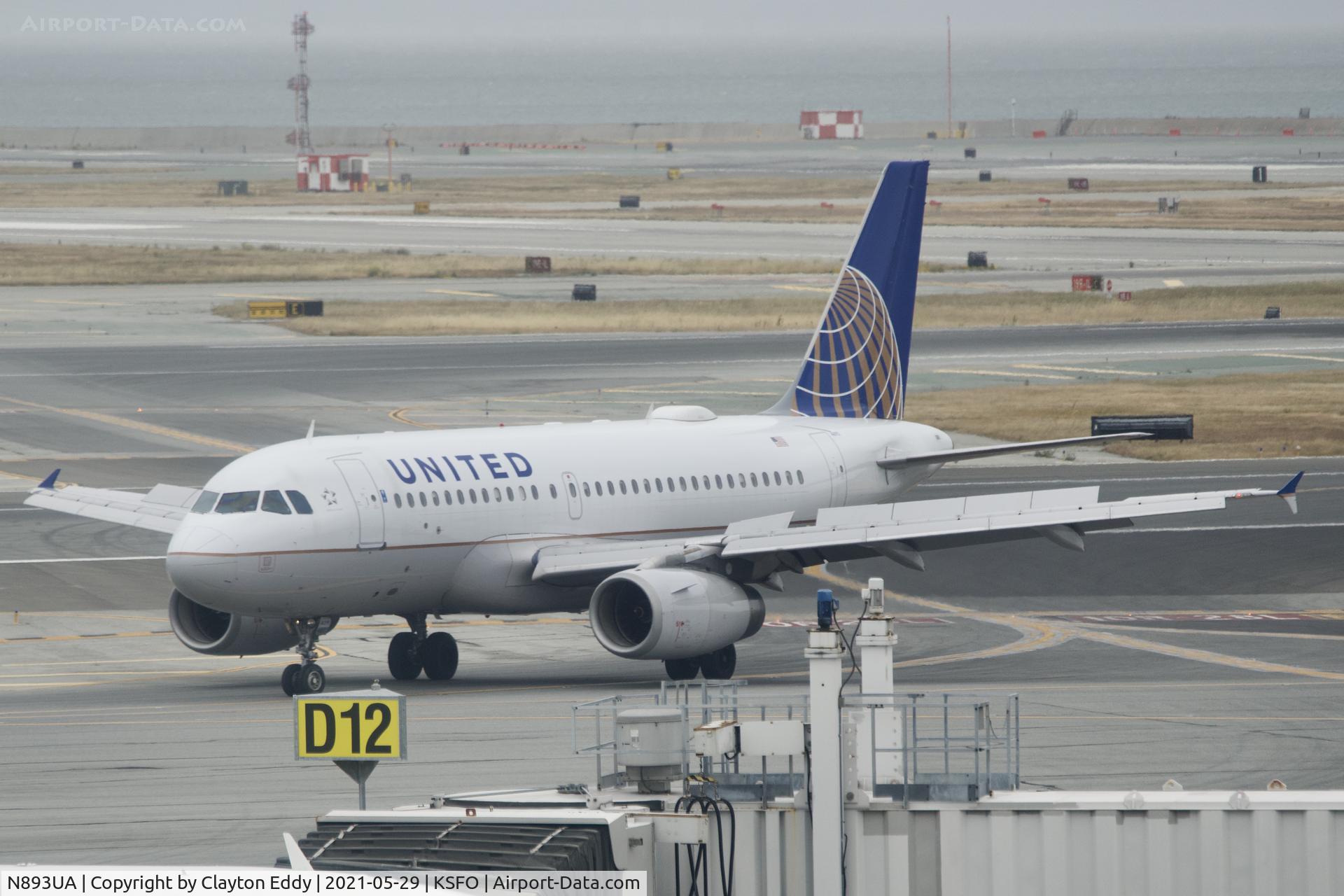 N893UA, 2006 Airbus A319-132 C/N 2948, Skyterrace SFO 2021.