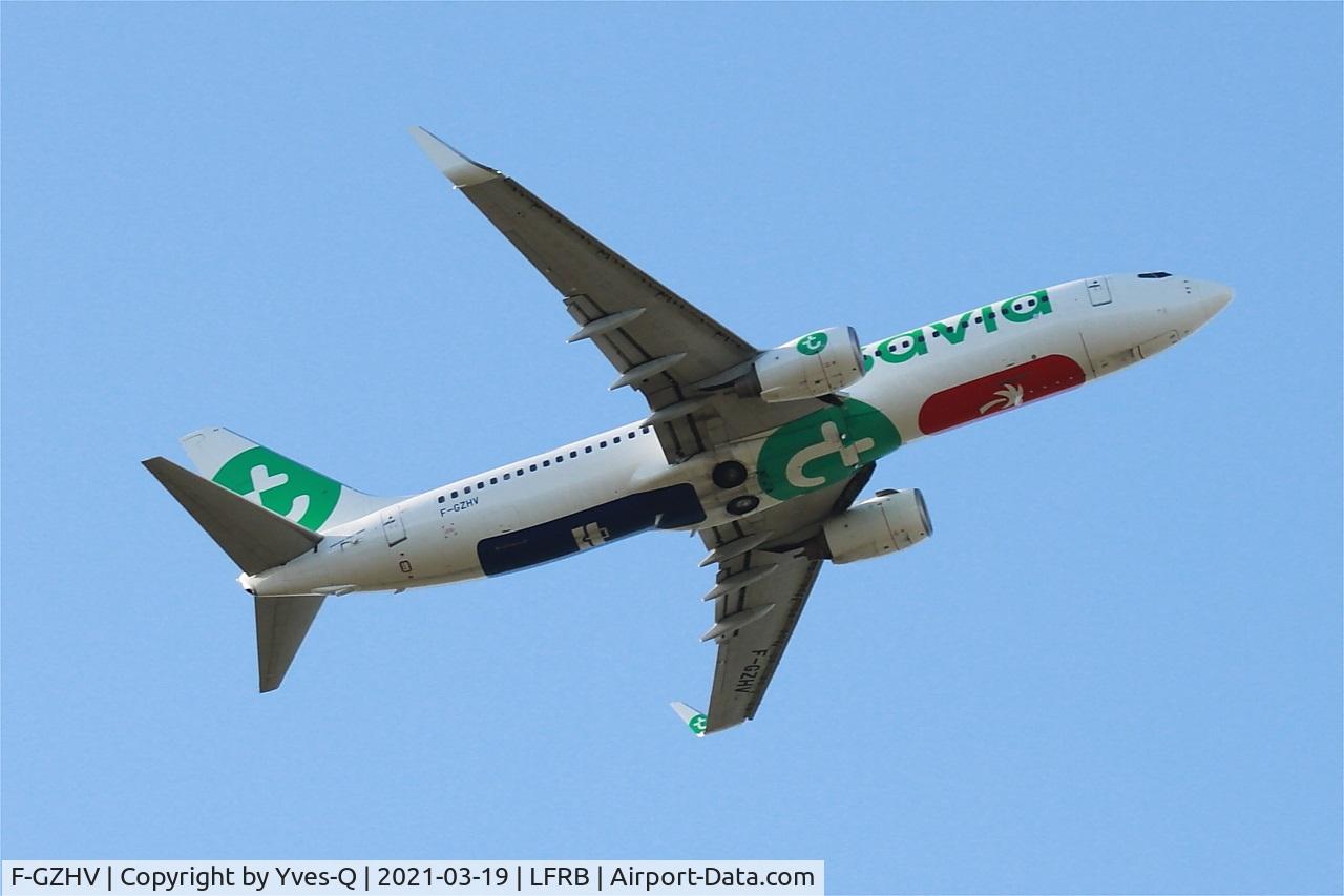 F-GZHV, 1998 Boeing 737-85H C/N 29444, Boeing 737-85H, Take off rwy 07R, Brest-Bretagne Airport (LFRB-BES)