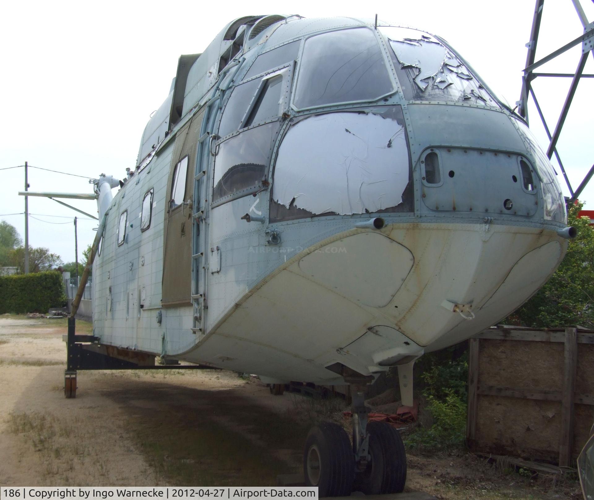186, Aerospatiale SA-321G Super Frelon C/N 186, Sud Aviation (Aerospatiale) SA.321G Super Frelon (minus rotors and sponsons/main undercarriage) at the Musee Aeronautique, Orange