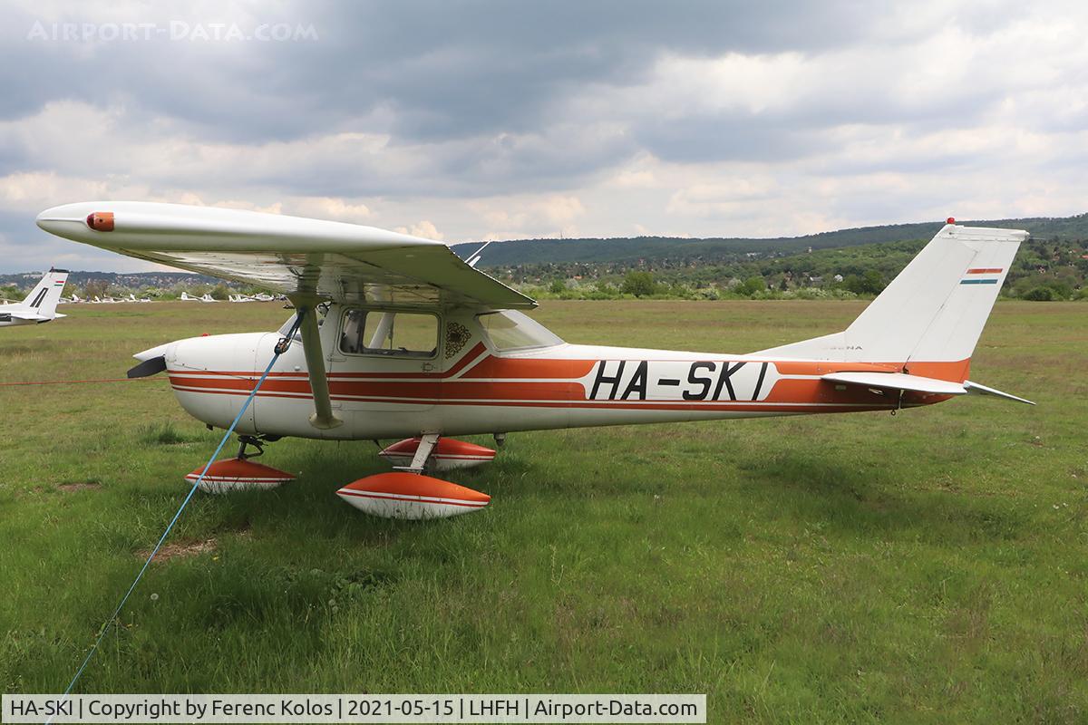 HA-SKI, Cessna 150G C/N 15065401, lhfh