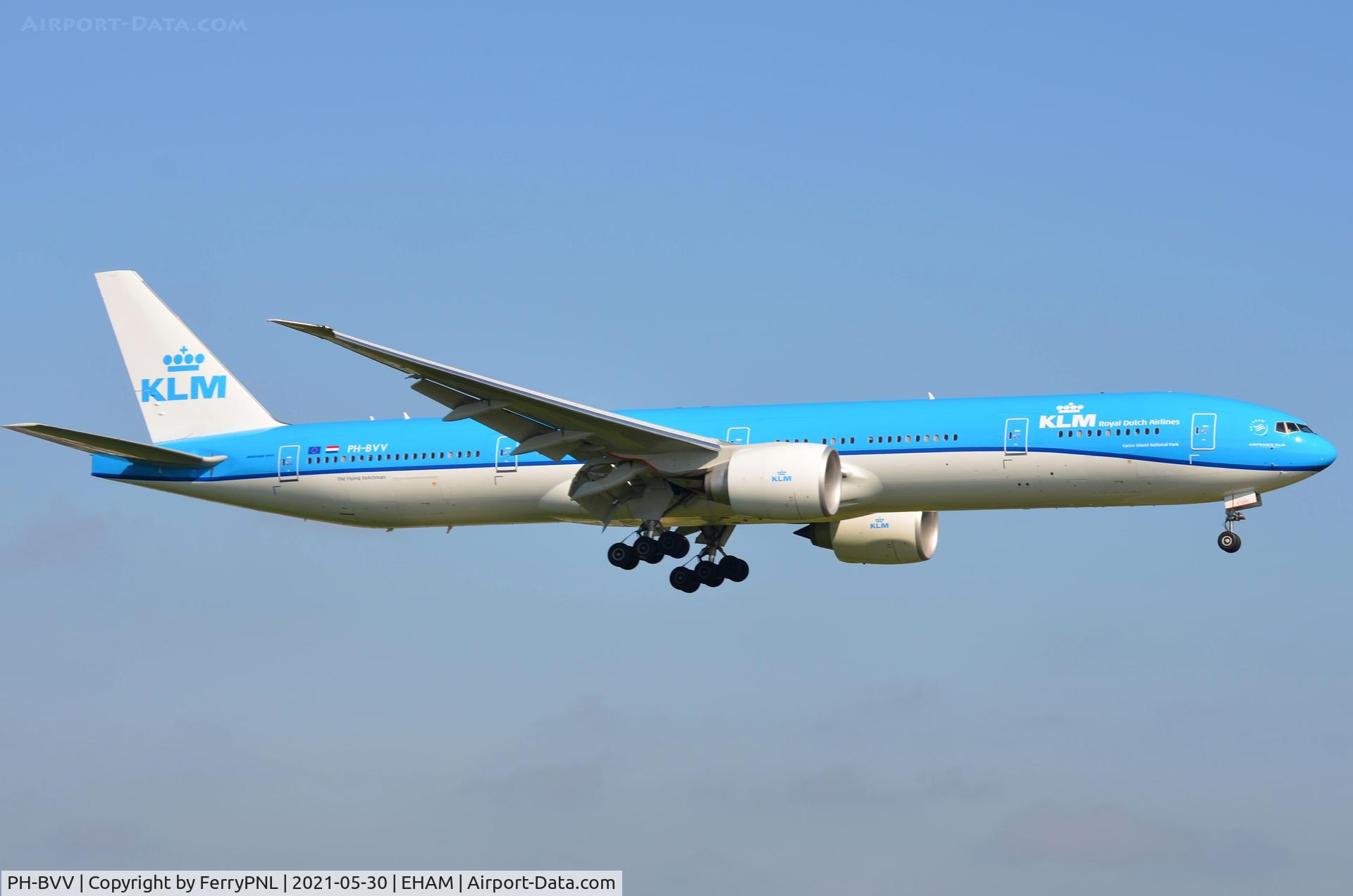 PH-BVV, 2020 Boeing 777-306(ER) C/N 66888, KLM's brand new B773 landing