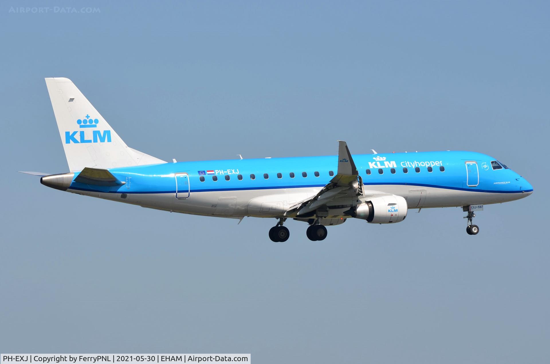 PH-EXJ, 2016 Embraer 175LR (ERJ-170-200LR) C/N 17000597, KLM Cityhopper ERJ175