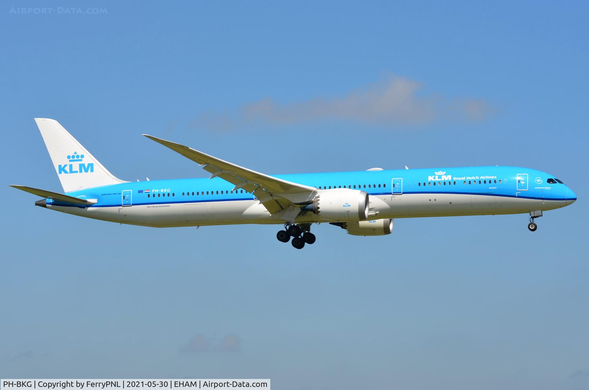 PH-BKG, 2019 Boeing 787-10 Dreamliner Dreamliner C/N 42508, KLM B787-10 landing
