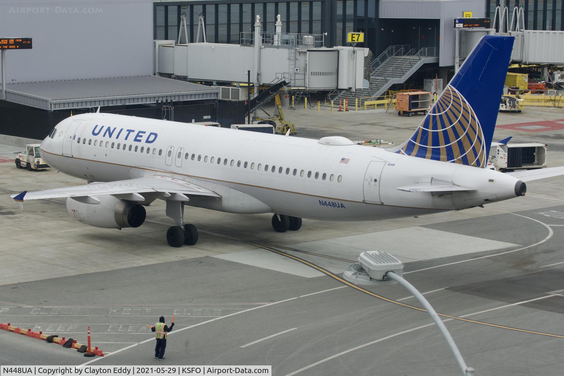 N448UA, 1998 Airbus A320-232 C/N 842, Skyterrace SFO 2021.