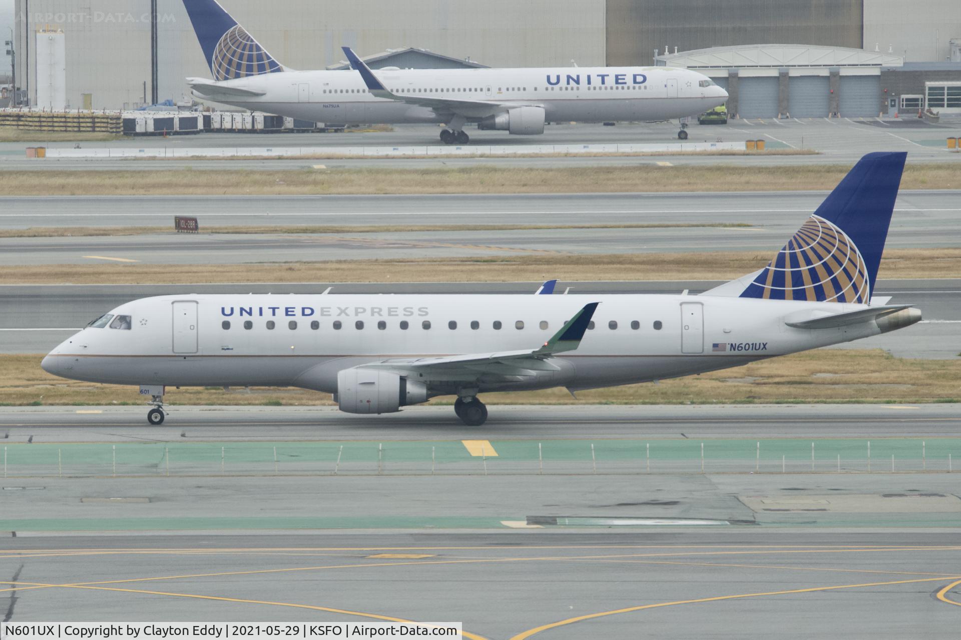 N601UX, 2019 Embraer ERJ-175LL (ERJ-170-200LL) C/N 17000790, Skyterrace SFO 2021.