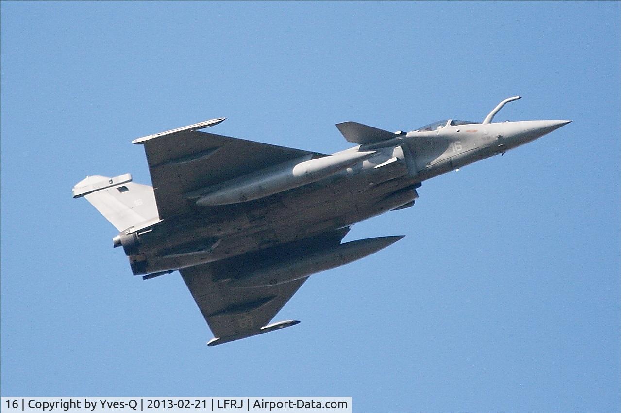 16, Dassault Rafale M C/N 16, Dassault Rafale M, Take off rwy 08 Landivisiau naval air base (LFRJ)