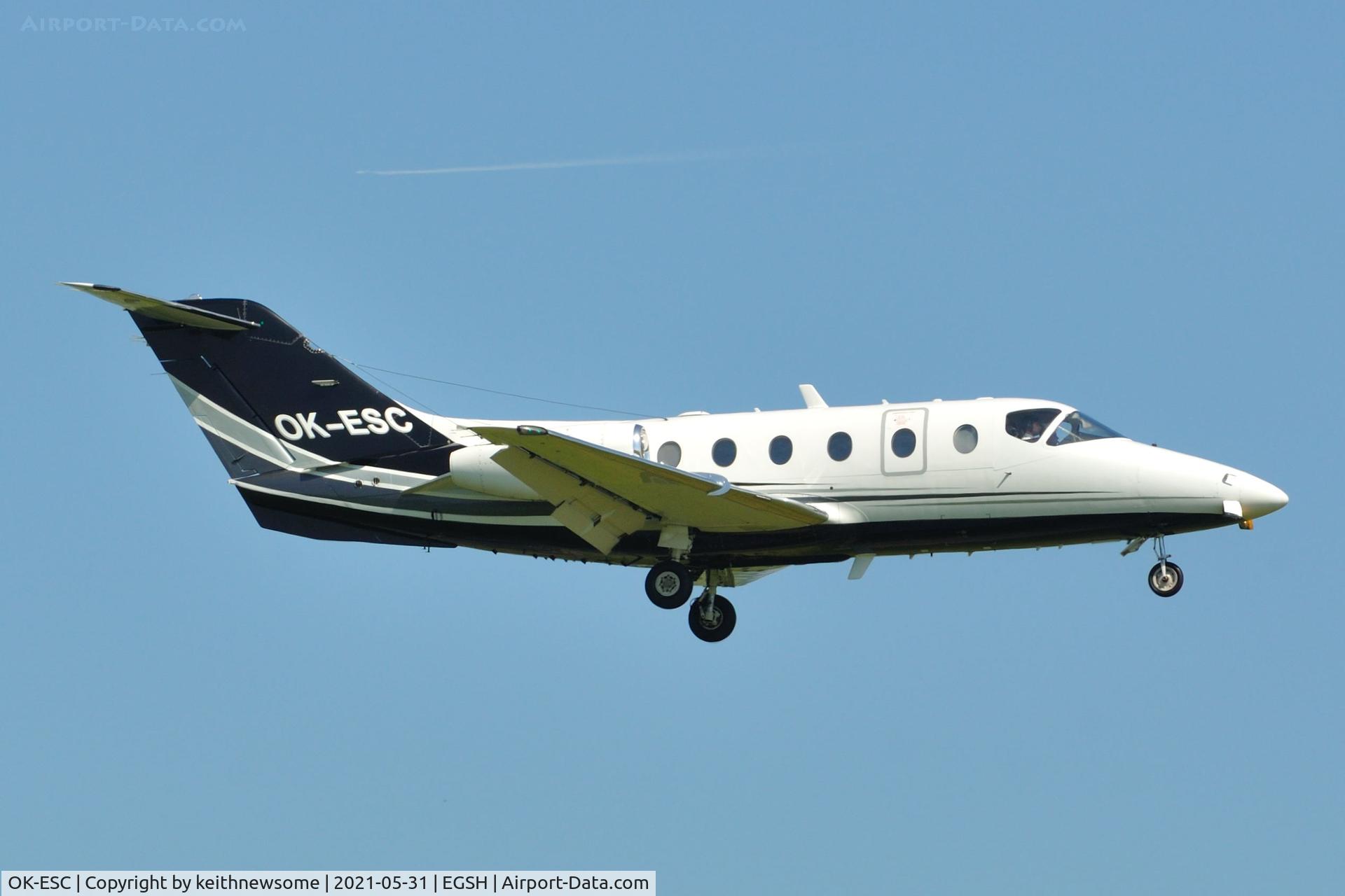 OK-ESC, 2000 Raytheon Beechjet 400A/Nextant N400XT C/N RK-295, Arriving at Norwich from Malta.