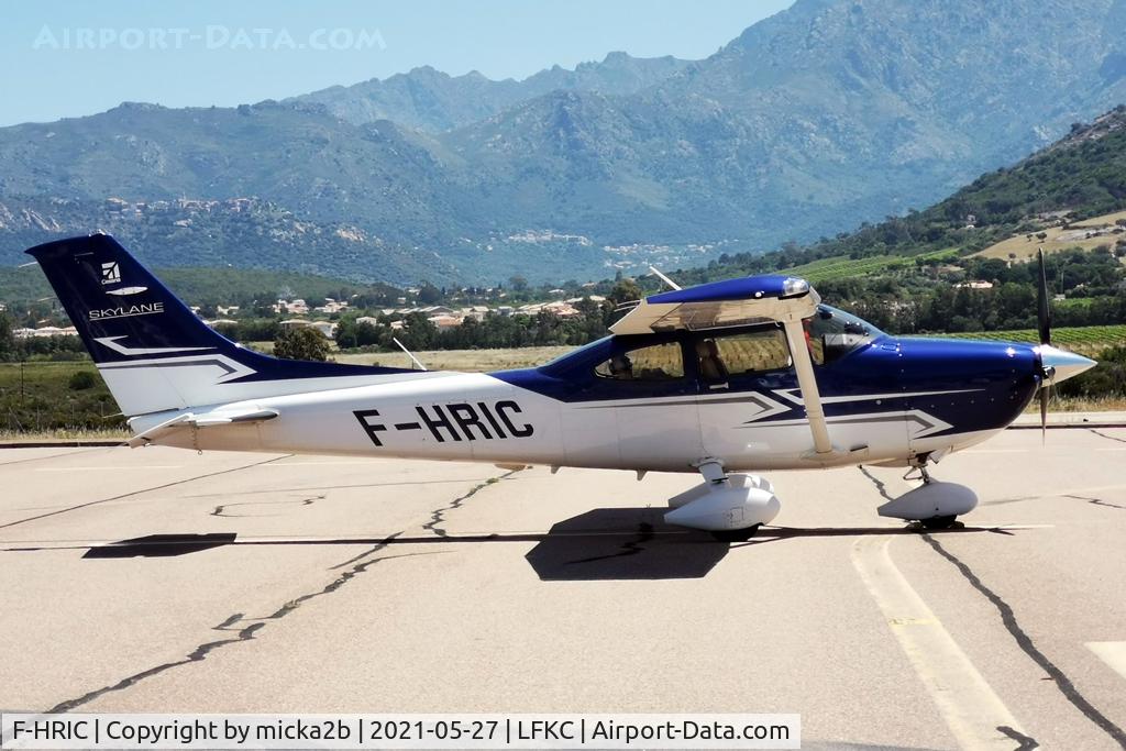 F-HRIC, Cessna 182T Skylane C/N 18283022, Parked