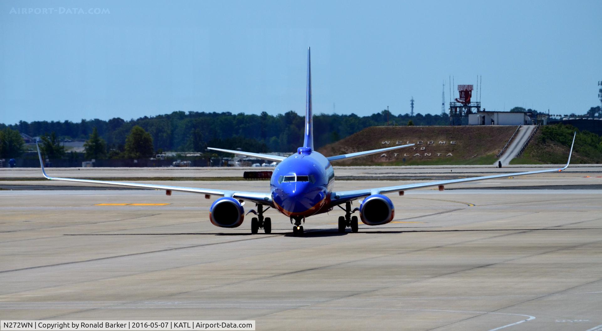 N272WN, 2007 Boeing 737-7H4 C/N 32527, Taxi Atlanta