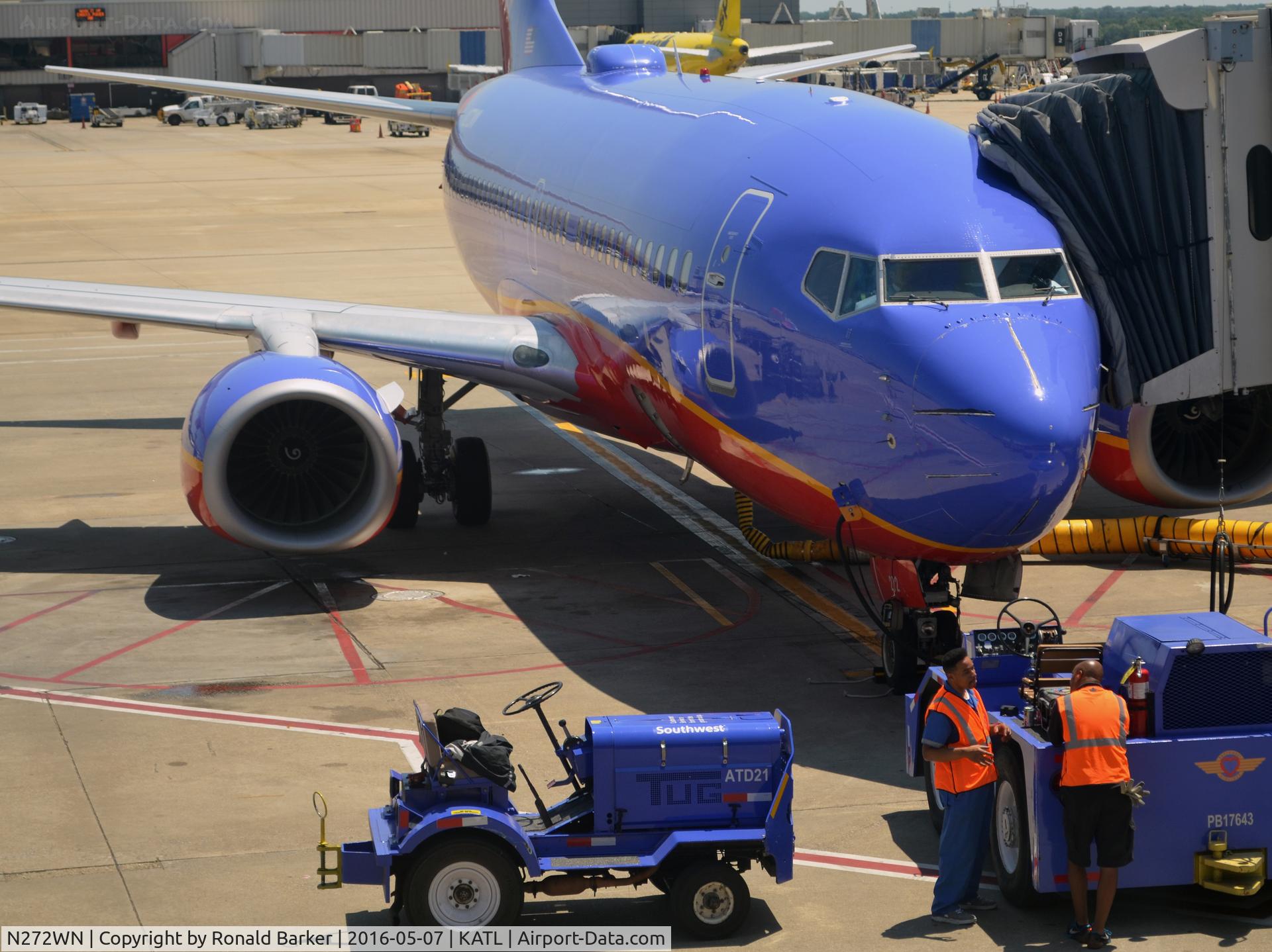 N272WN, 2007 Boeing 737-7H4 C/N 32527, Gate Atlanta