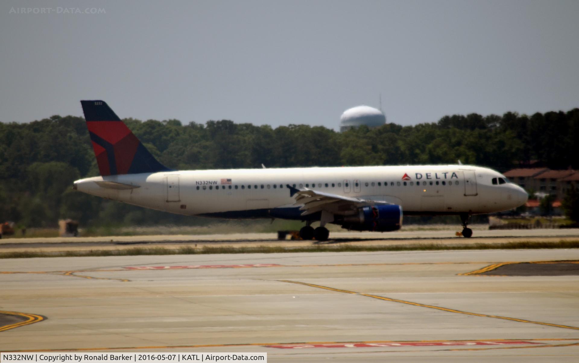 N332NW, 1992 Airbus A320-211 C/N 319, Landing Atlanta