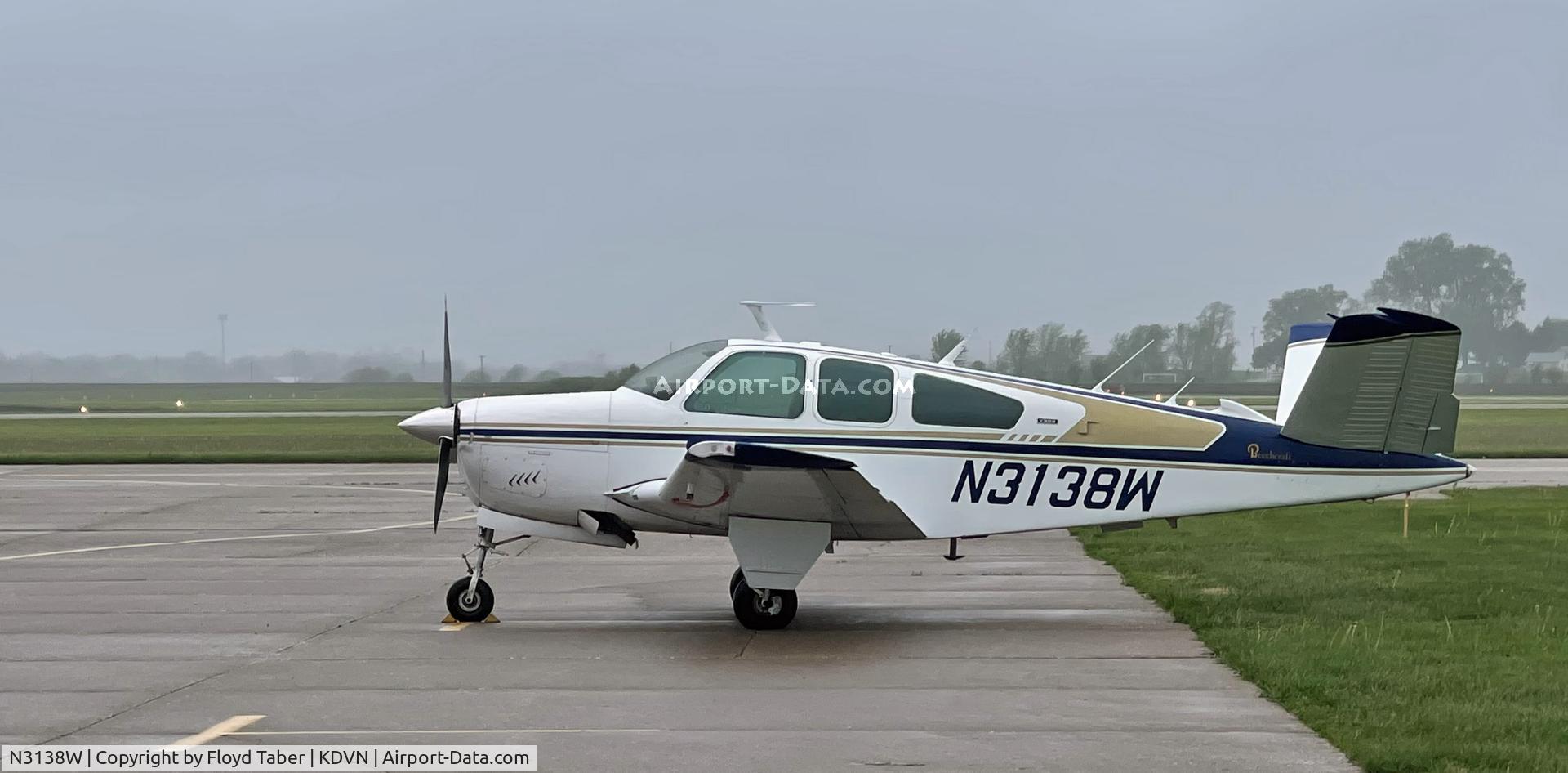 N3138W, 1973 Beech V35B Bonanza C/N D-9566, Sitting on the Carver Aero Ramp