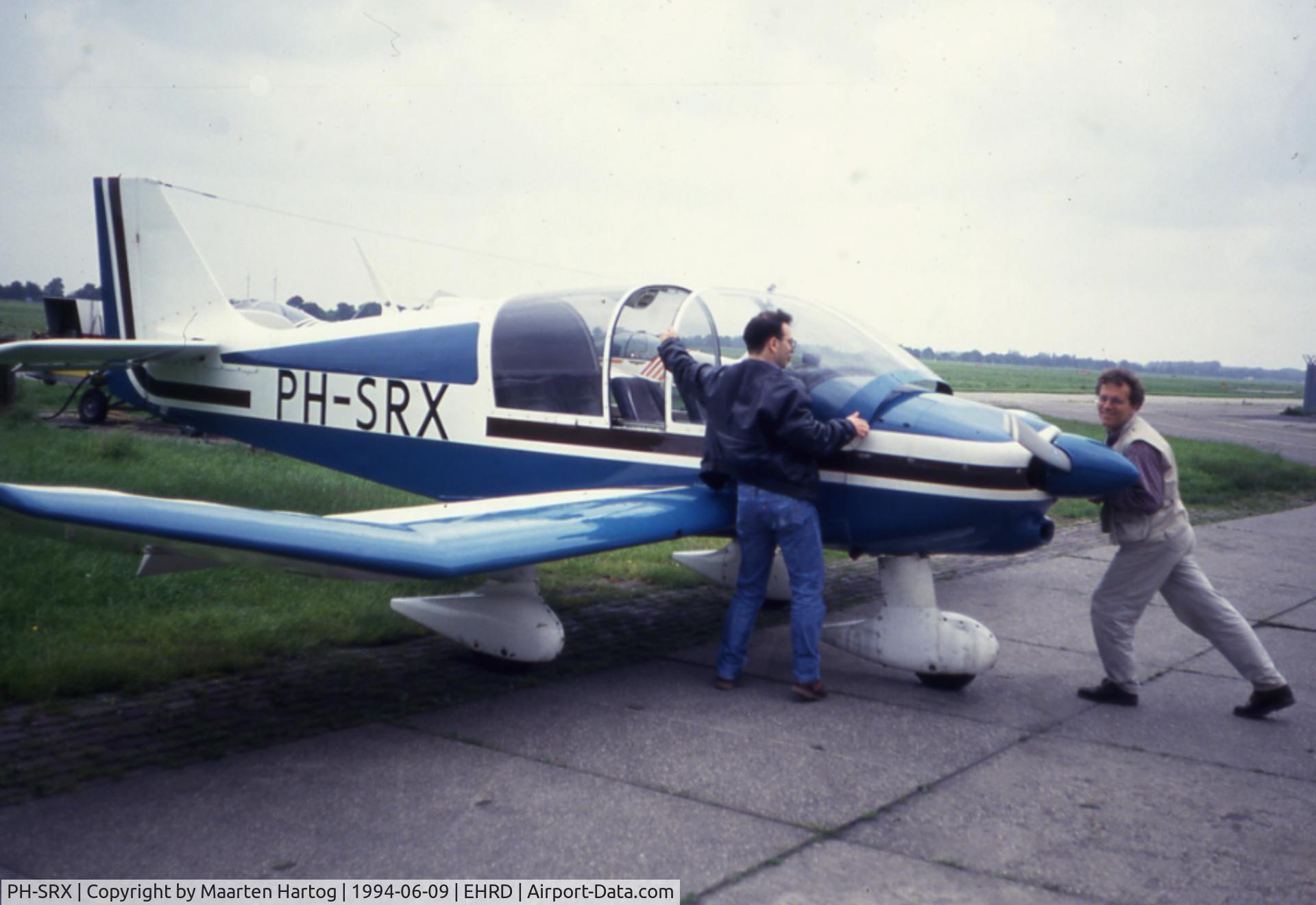 PH-SRX, 1980 Robin DR-400-140B Major C/N 1401, Manual pushback at Vliegclub Rotterdam
