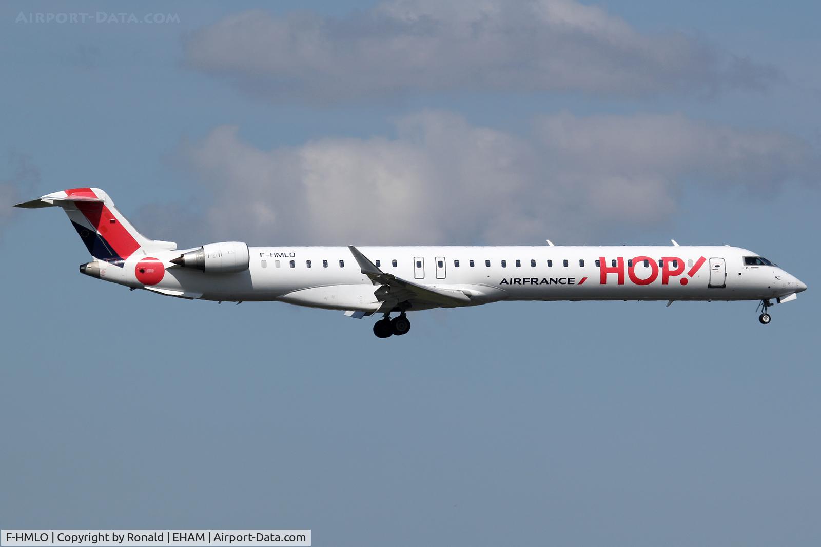 F-HMLO, 2015 Bombardier CRJ-1000EL NG (CL-600-2E25) C/N 19041, at spl