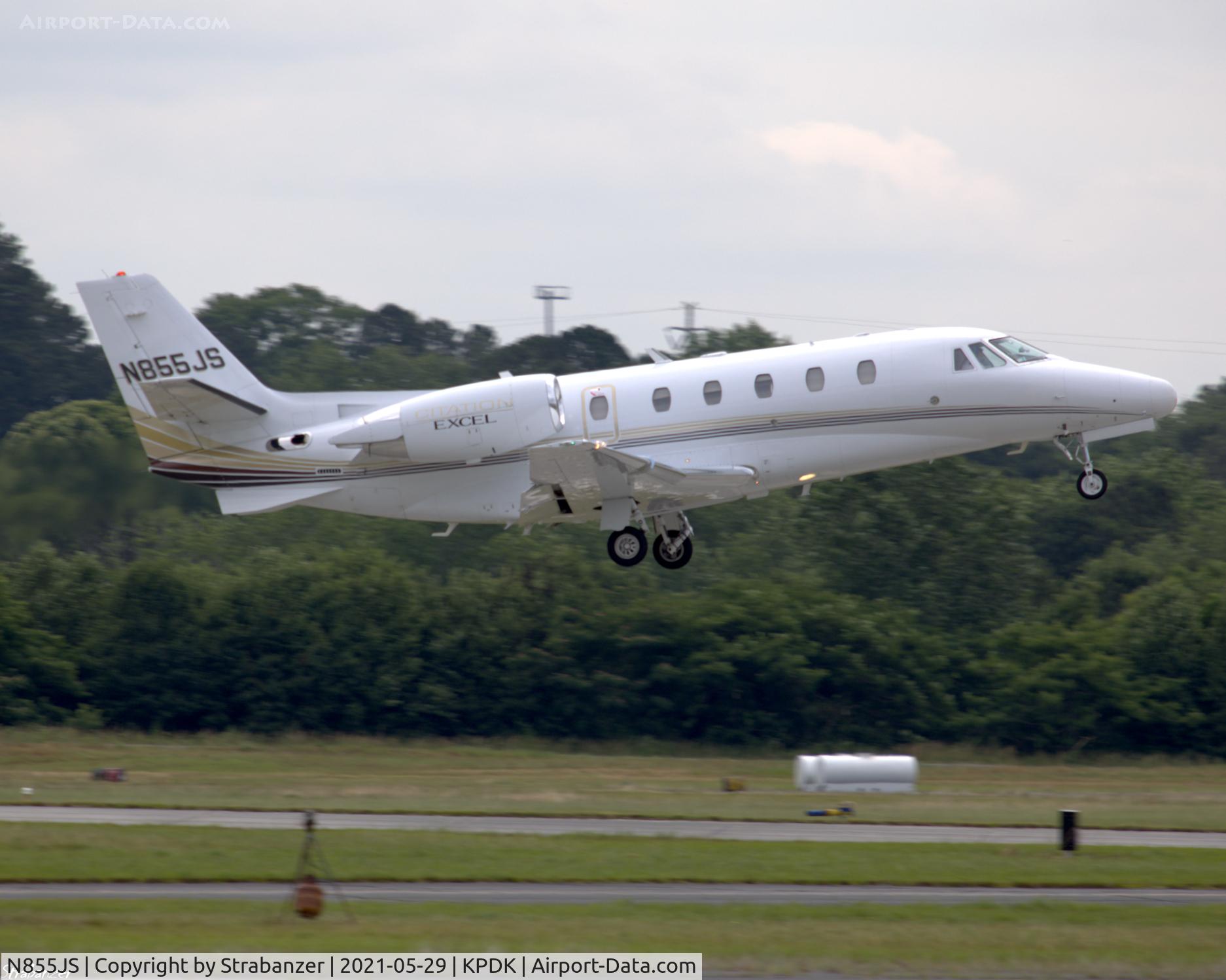 N855JS, 2000 Cessna Citation 560XL C/N 560-5064, Taking off on a flight to St Simons Island