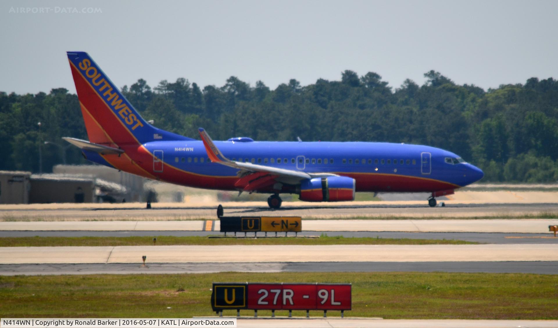N414WN, 2001 Boeing 737-7H4 C/N 29820, Landing Atlanta