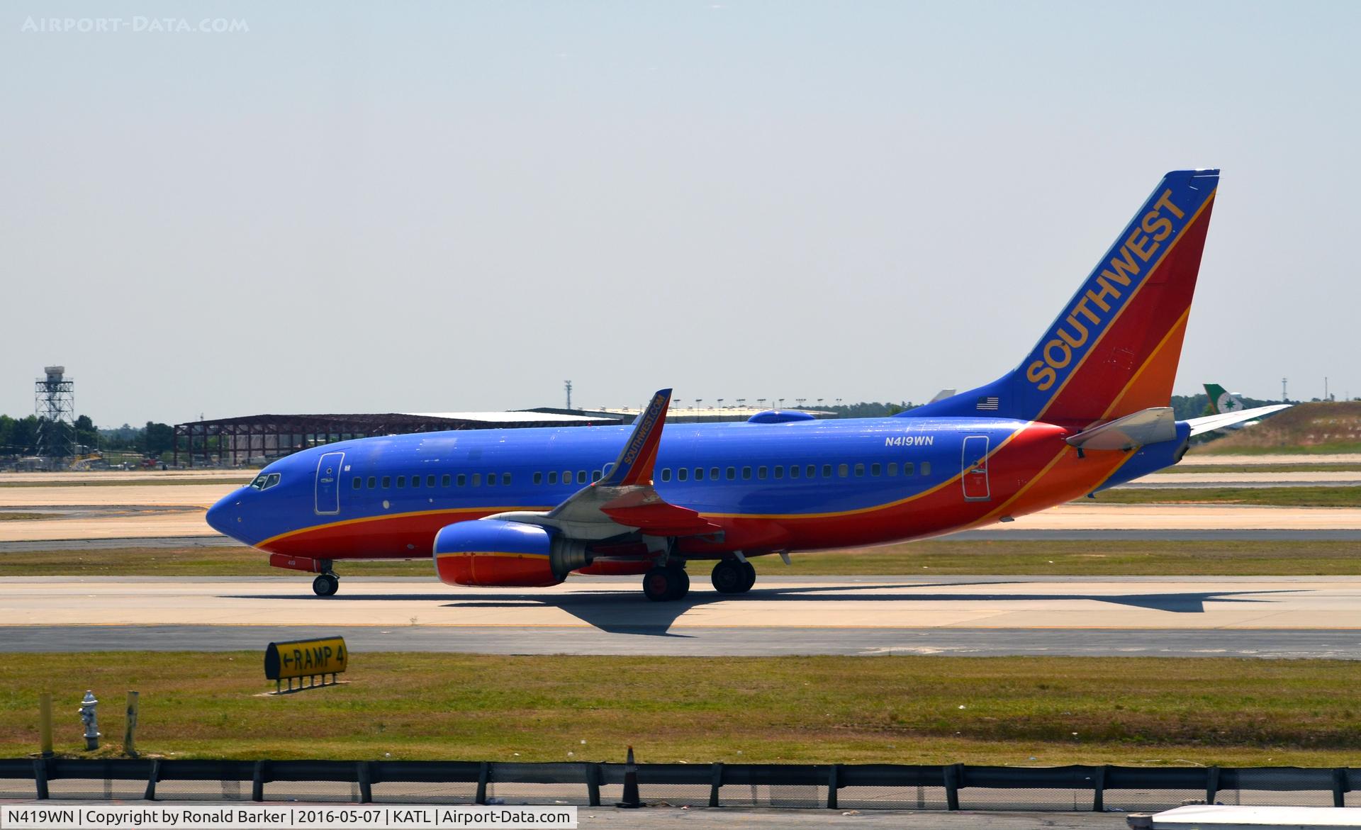 N419WN, 2001 Boeing 737-7H4 C/N 29824, Taxi Atlanta