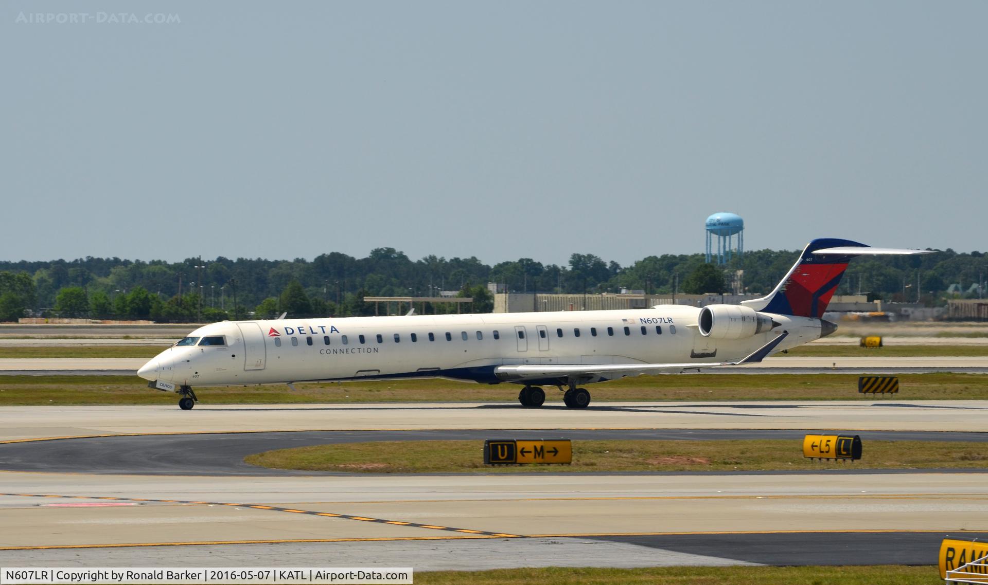 N607LR, 2008 Bombardier CRJ-900ER (CL-600-2D24) C/N 15178, Taxi Atlanta