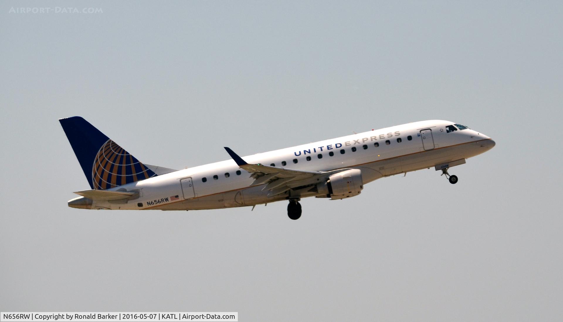 N656RW, 2005 Embraer 170SE (ERJ-170-100SE) C/N 17000113, Takeoff Atlanta