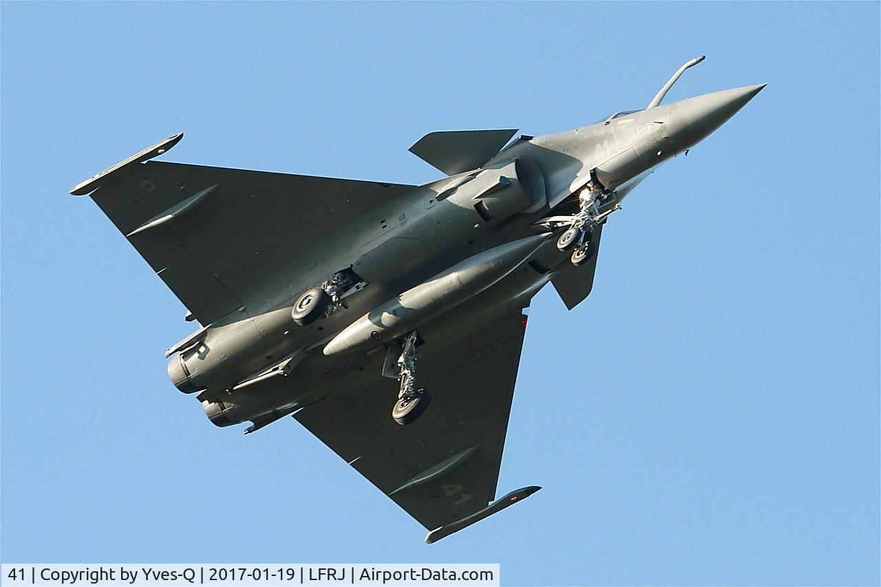 41, Dassault Rafale M C/N 41, Dassault Rafale M, Short approach rwy 08, Landivisiau Naval Air Base (LFRJ)