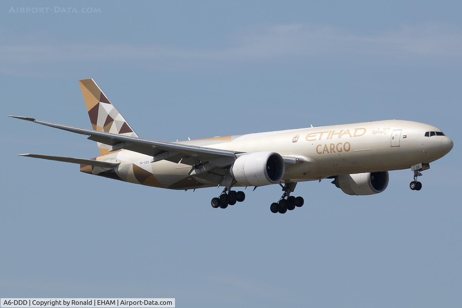A6-DDD, 2016 Boeing 777-FFX C/N 62744, at spl