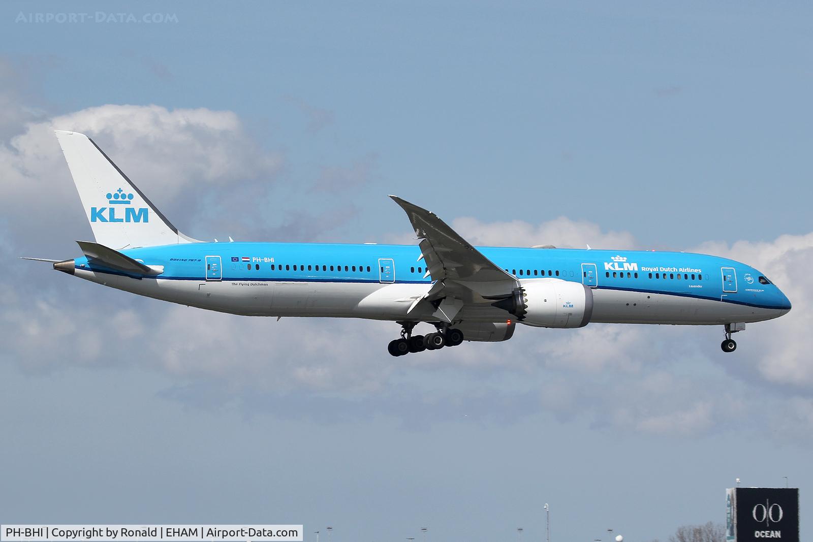 PH-BHI, 2016 Boeing 787-9 Dreamliner C/N 38755, at spl