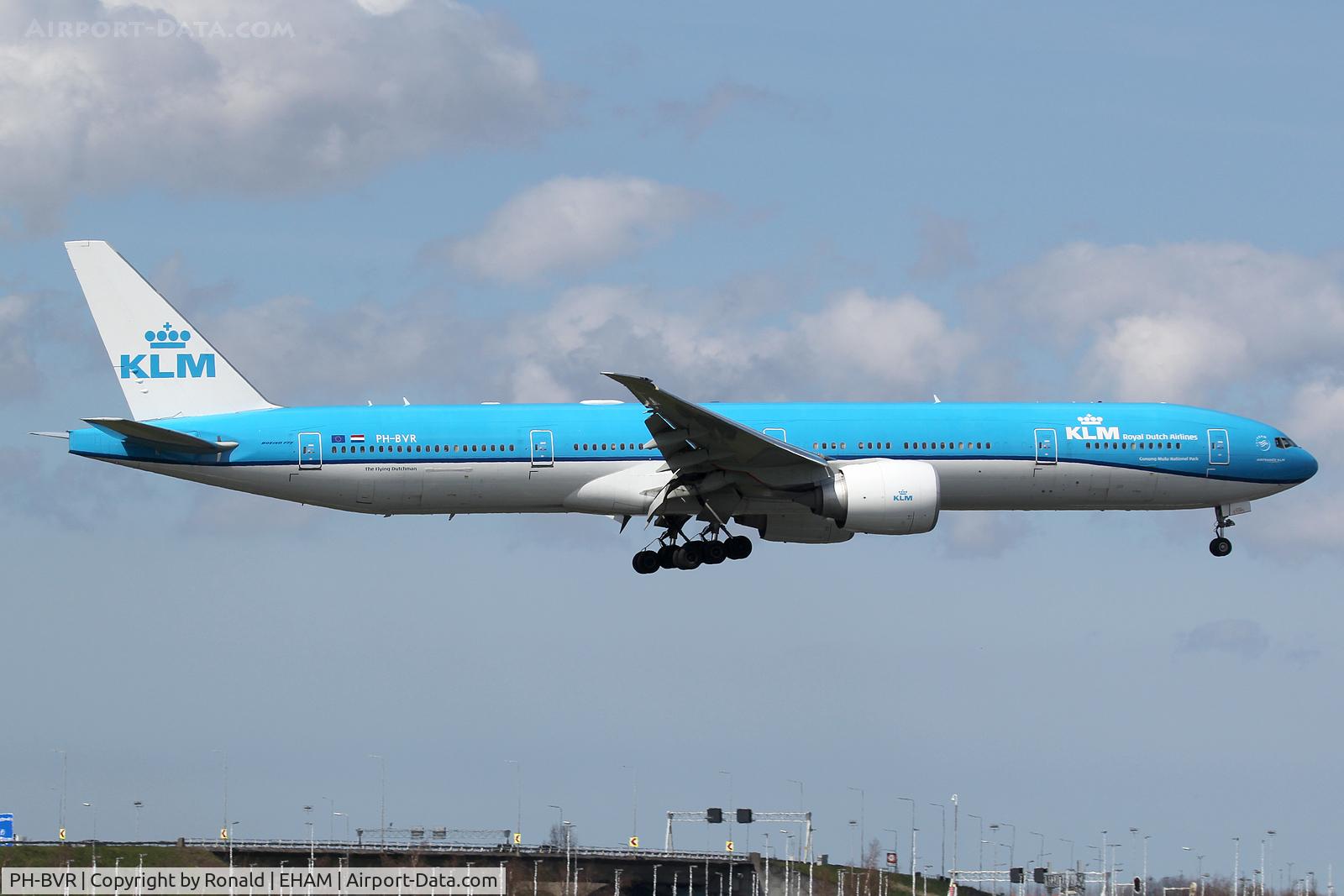 PH-BVR, 2016 Boeing 777-306/ER C/N 61603, at spl