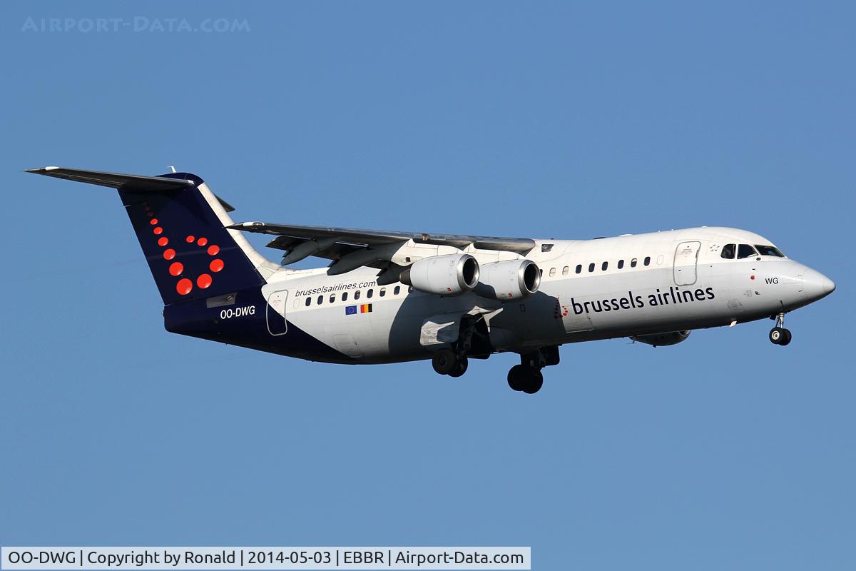 OO-DWG, 1998 British Aerospace Avro 146-RJ100 C/N E3336, at bru