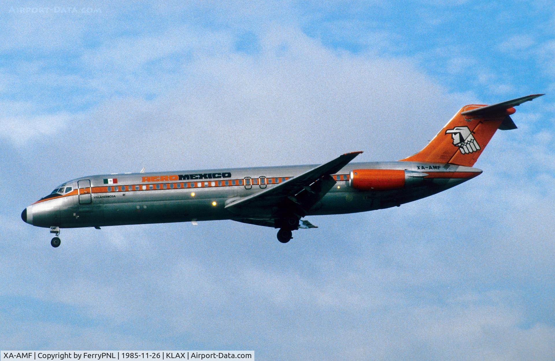 XA-AMF, 1980 McDonnell Douglas DC-9-32 C/N 48130, Aeromexico DC-9-32 on short finals. Aircraft written-off in 2002 MTY when it overran the  runway.