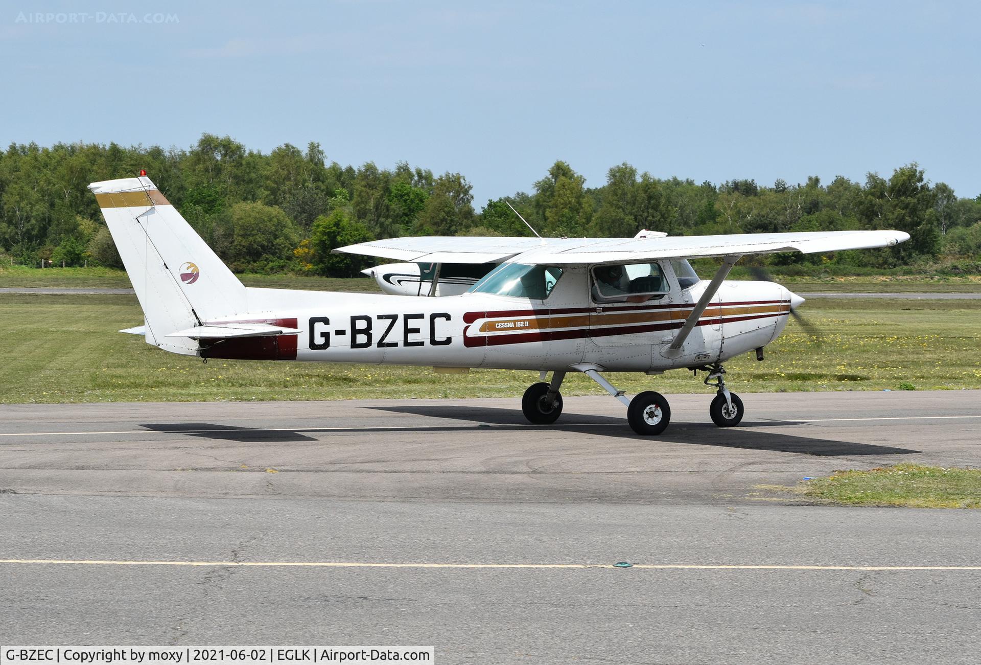 G-BZEC, 1980 Cessna 152 II C/N 15284475, Cessna 152 II at Blackbushe. Ex N4655M