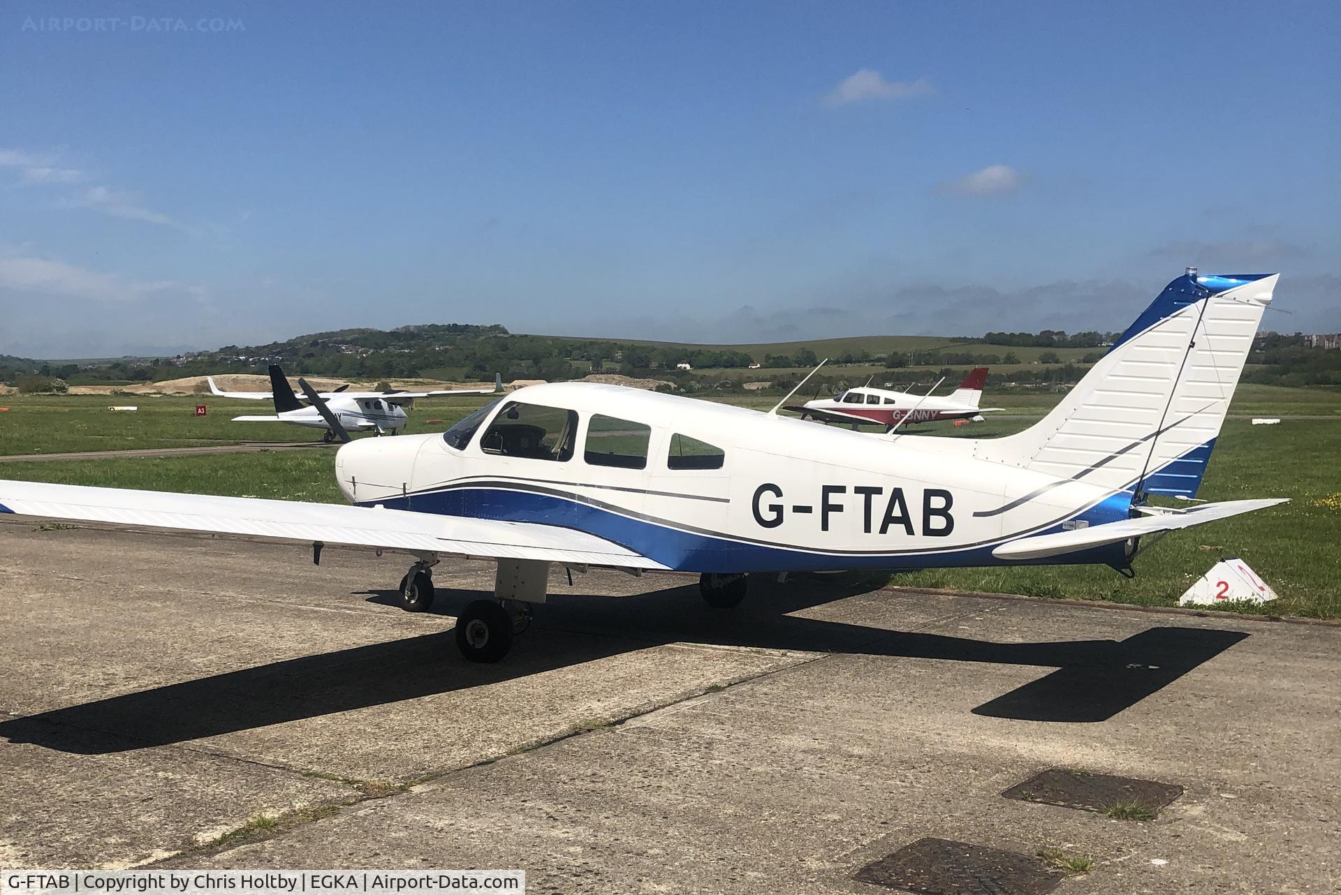 G-FTAB, 1978 Piper PA-28-161 Cherokee Warrior II C/N 28-7816036, Taxiing at Shoreham Airport, Sussex