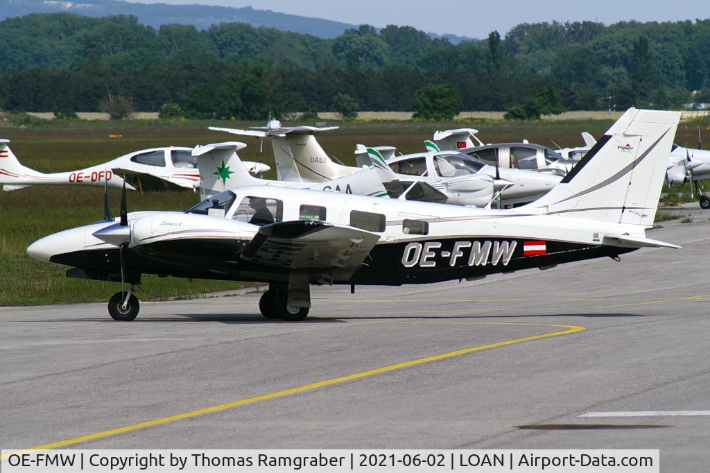 OE-FMW, Piper PA-34-220T Seneca V C/N 34-49225, private Piper PA-34-220T Seneca V