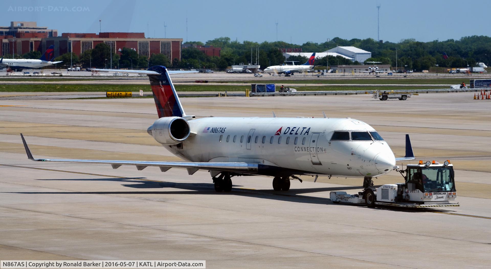 N867AS, 2000 Bombardier CRJ-200ER (CL-600-2B19) C/N 7463, Towed Atlanta