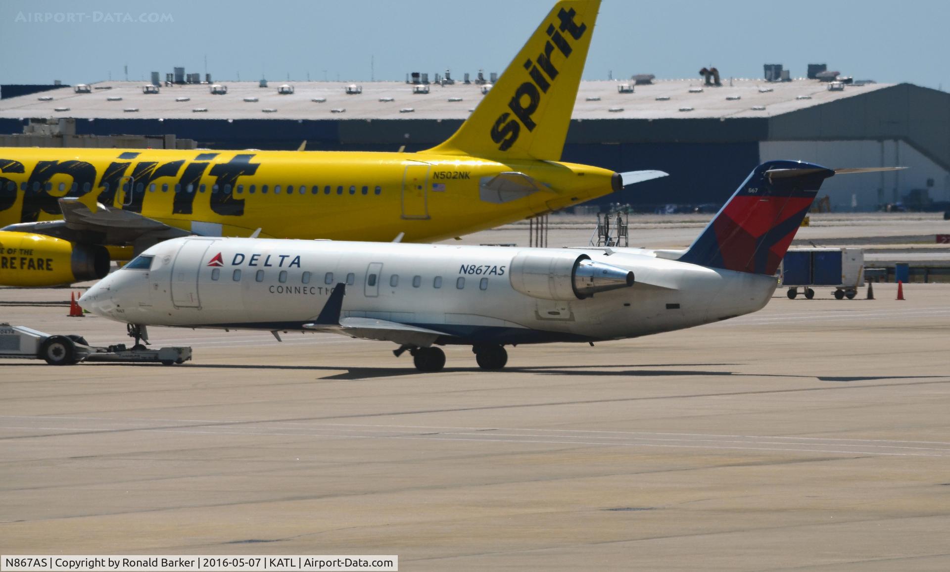 N867AS, 2000 Bombardier CRJ-200ER (CL-600-2B19) C/N 7463, Towed Atlanta