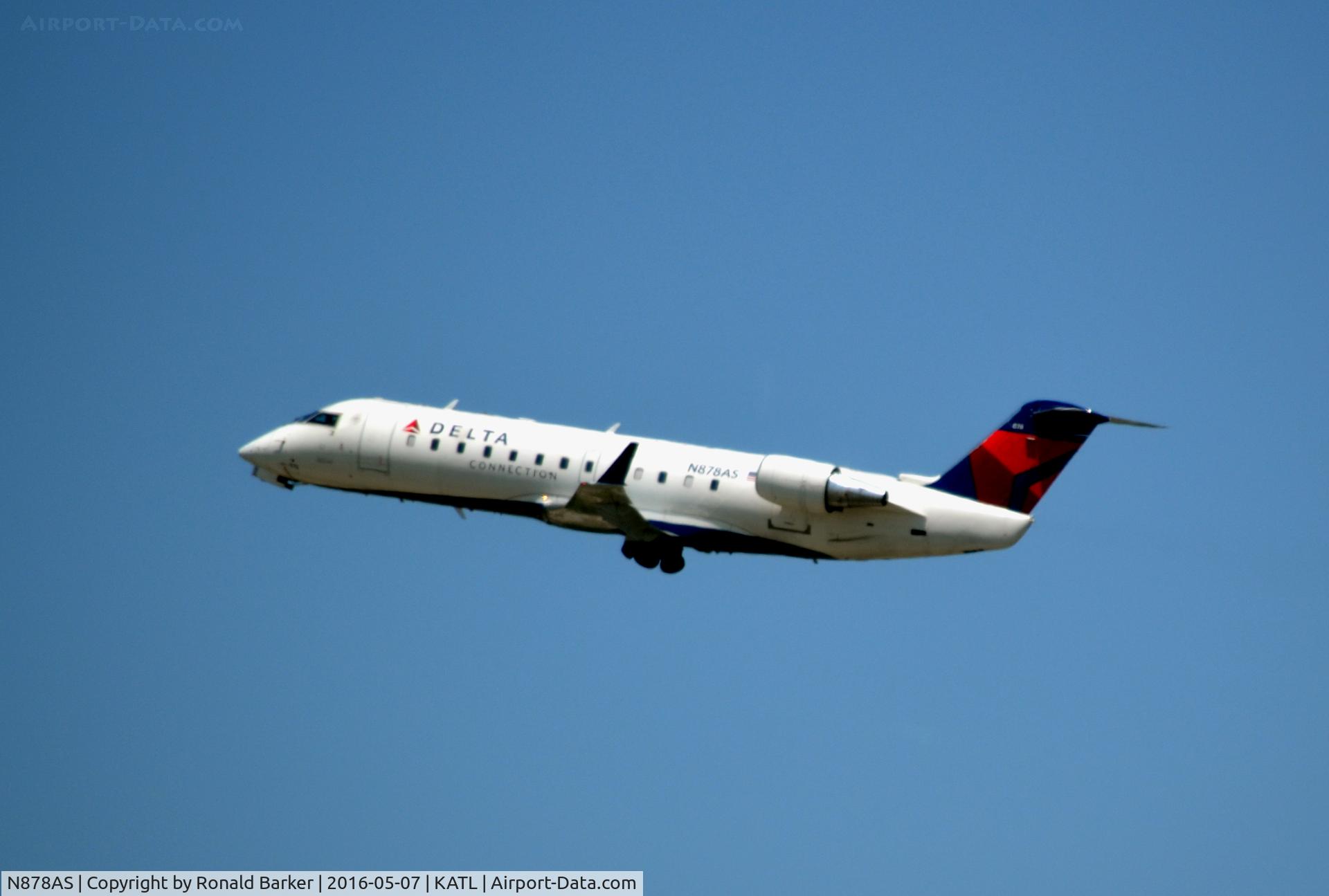 N878AS, 2002 Bombardier CRJ-200ER (CL-600-2B19) C/N 7590, Departure Atlanta