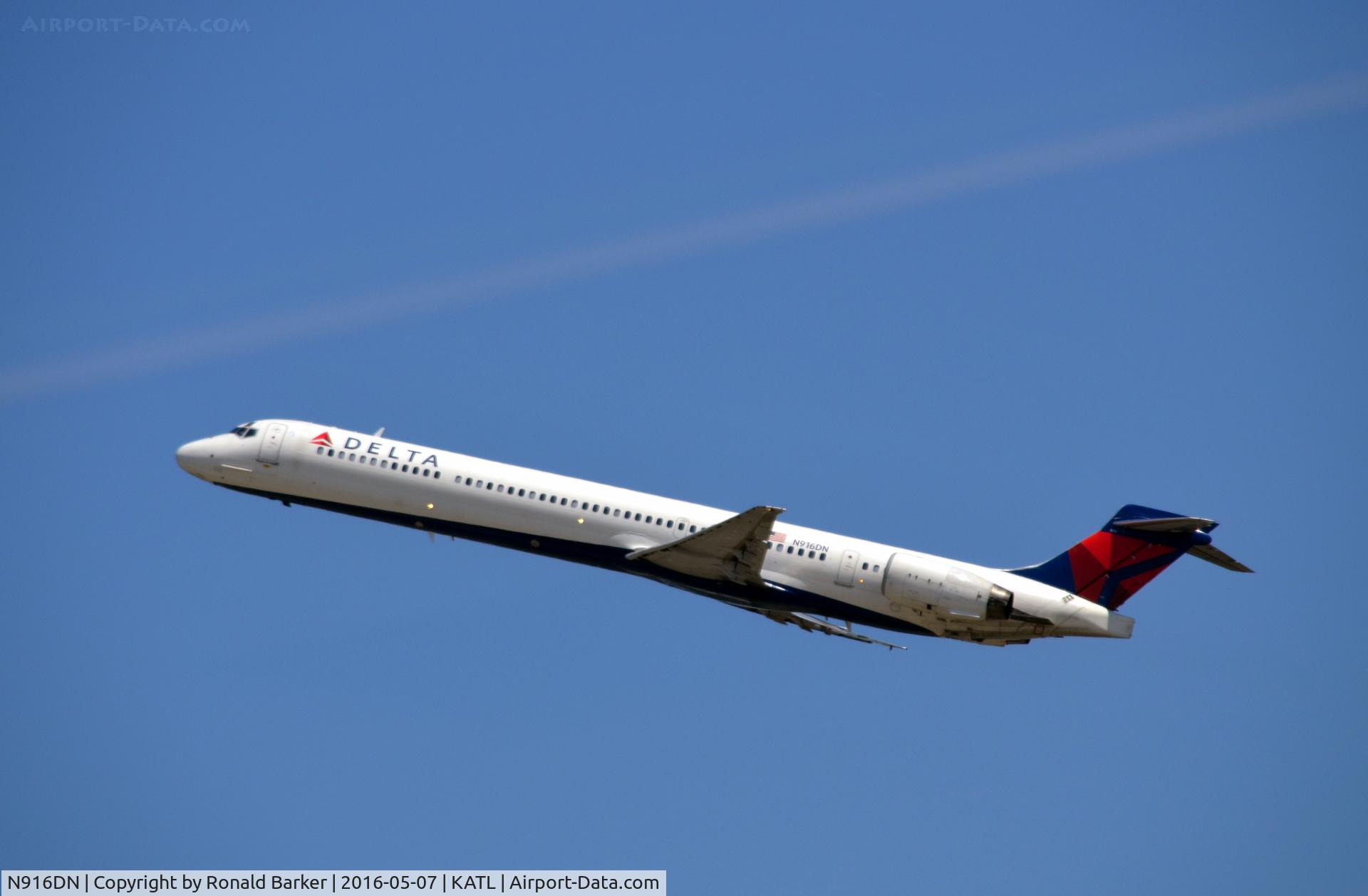N916DN, 1996 McDonnell Douglas MD-90-30 C/N 53396, Takeoff Atlanta