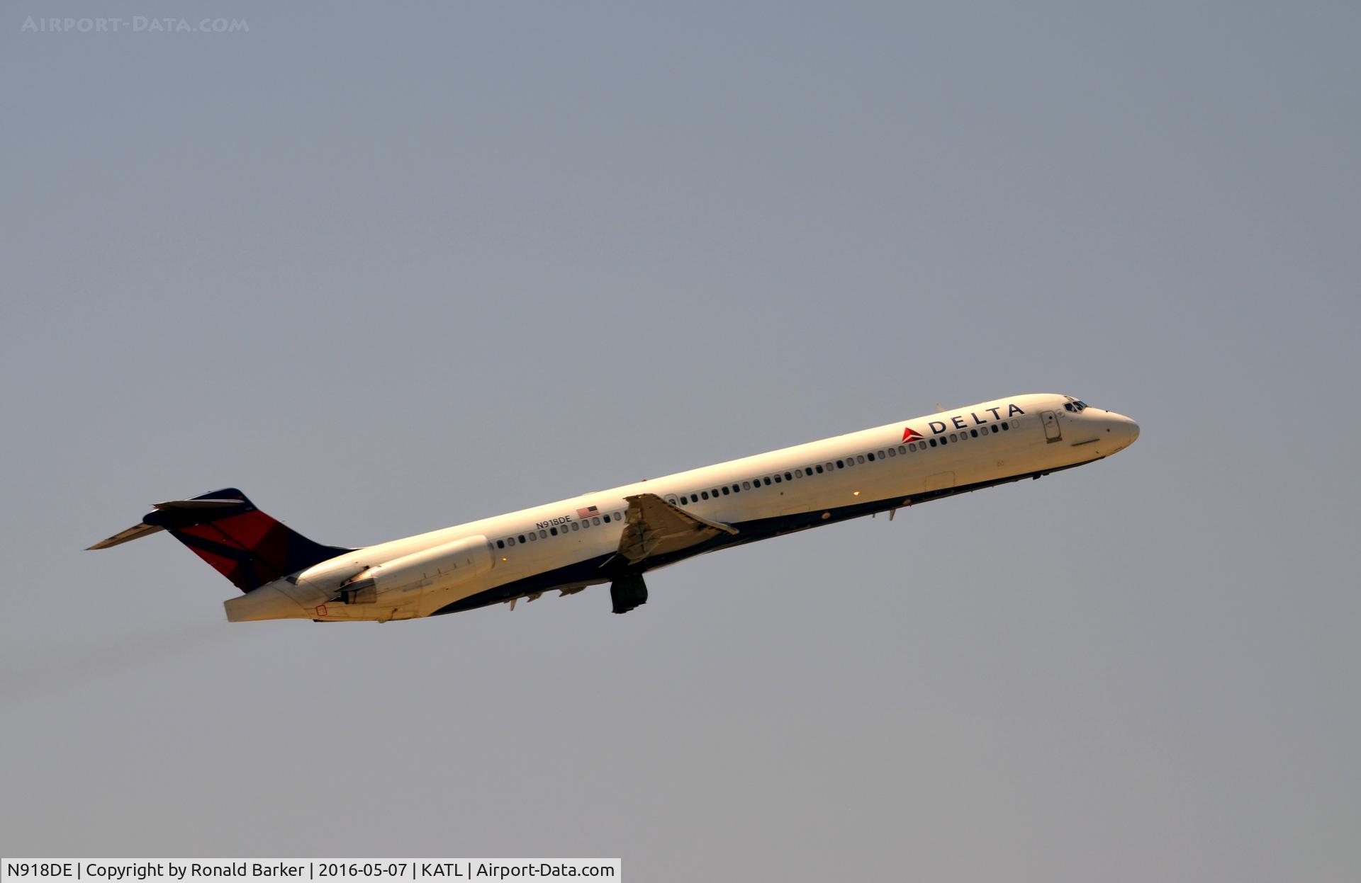 N918DE, 1993 McDonnell Douglas MD-88 C/N 49959, Takeoff Atlanta
