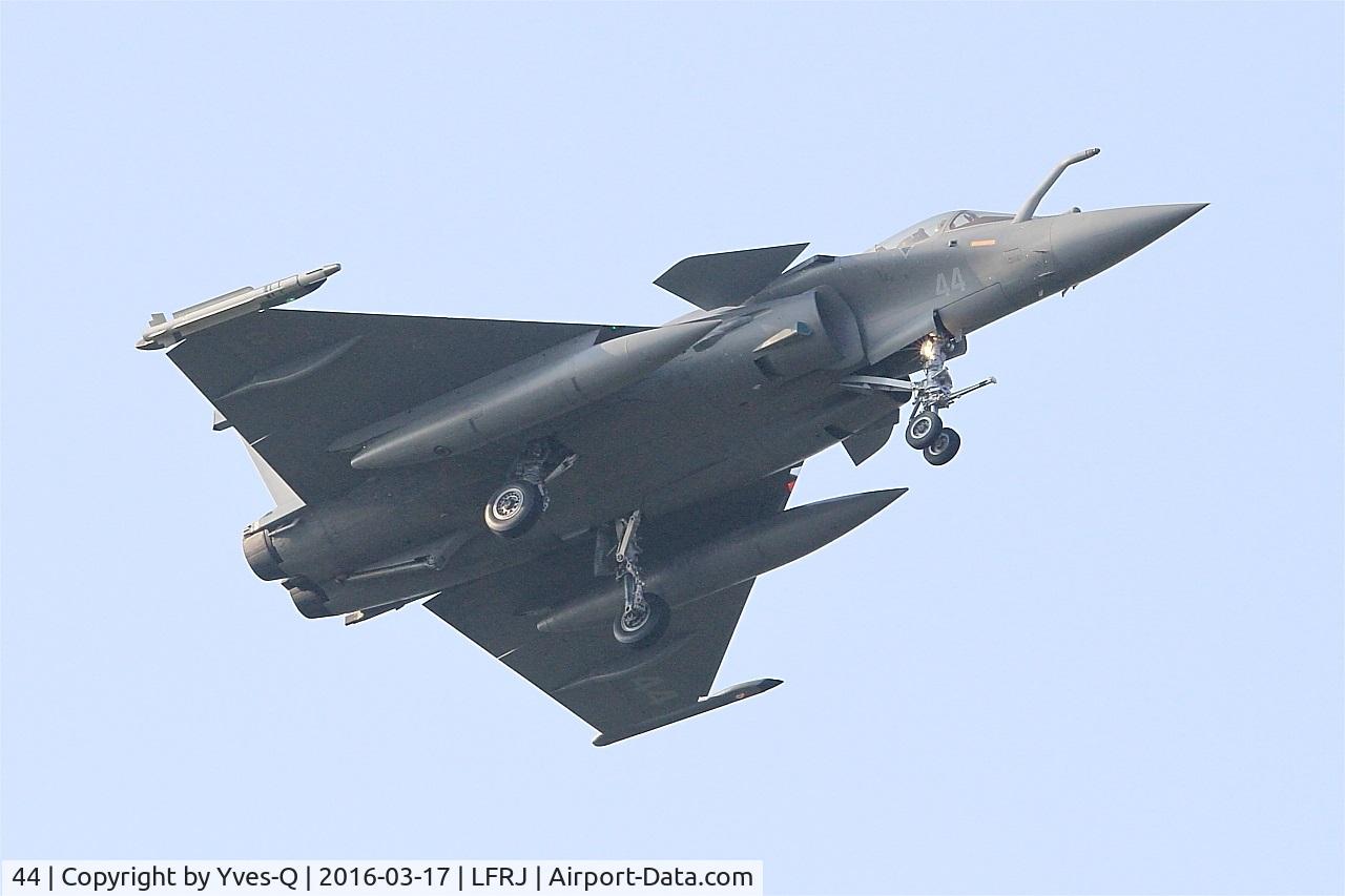 44, 2015 Dassault Rafale M C/N 44, Dassault Rafale M, Short approach rwy 08, Landivisiau Naval Air Base (LFRJ)