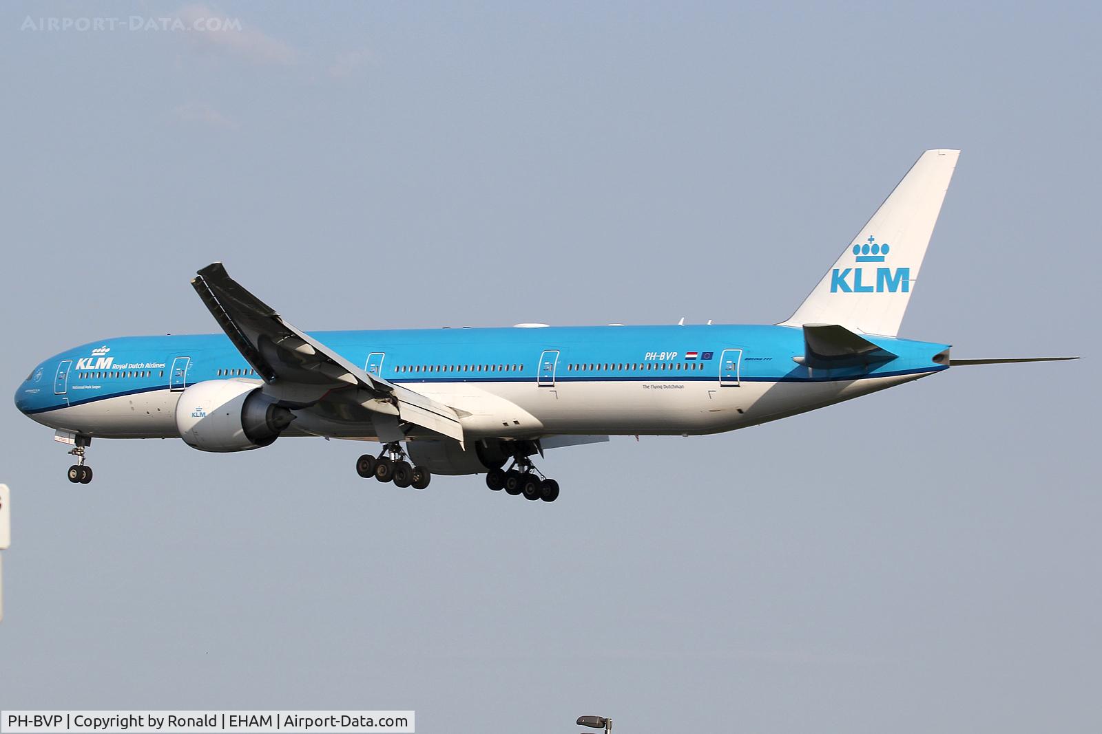 PH-BVP, 2016 Boeing 777-306/ER C/N 44555, at spl
