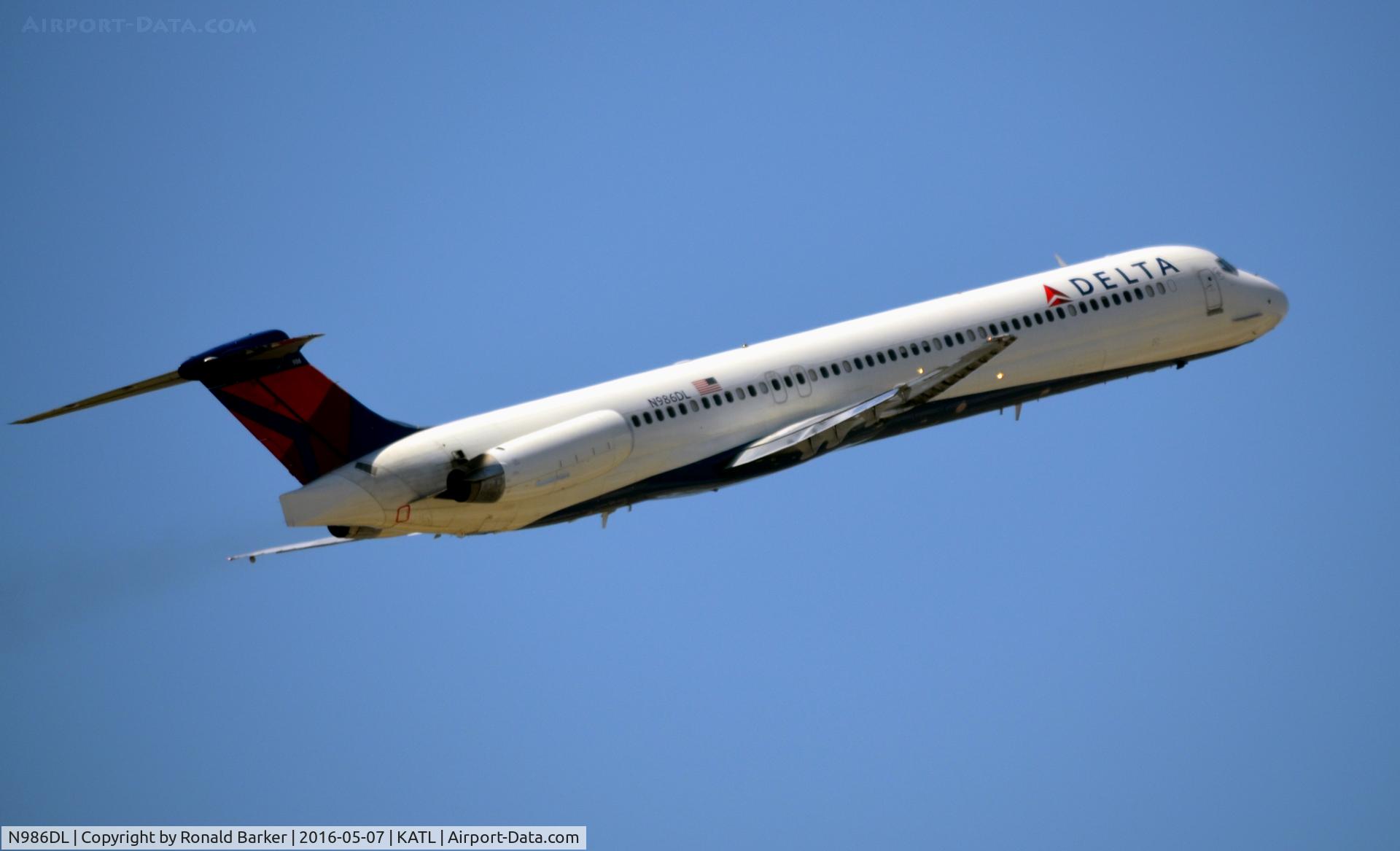N986DL, 1991 McDonnell Douglas MD-88 C/N 53313, Takeoff Atlanta