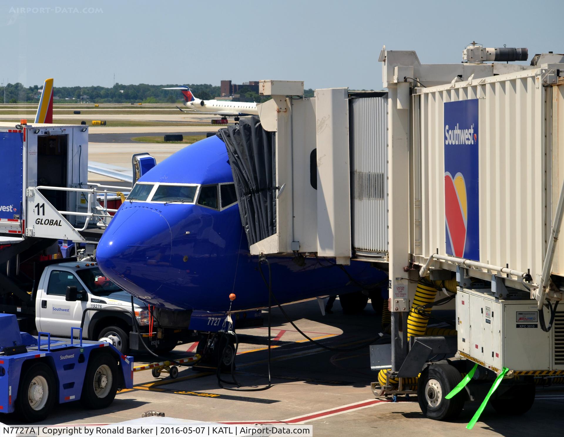 N7727A, 2006 Boeing 737-76N C/N 32673, Gate C2 Atlanta