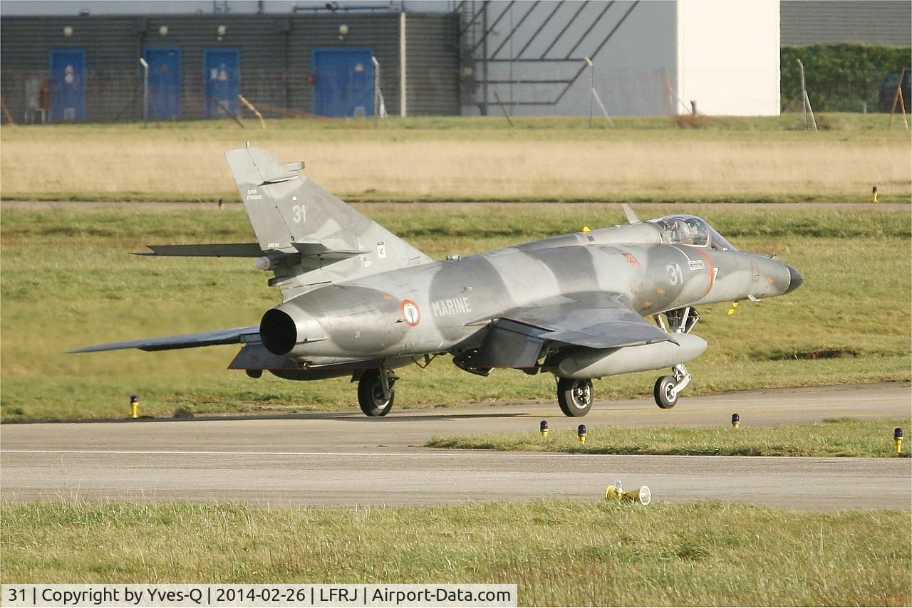 31, Dassault Super Etendard C/N 31, Dassault Super Etendard M (SEM), Taxiing rwy 26, Landivisiau Naval Air Base (LFRJ)