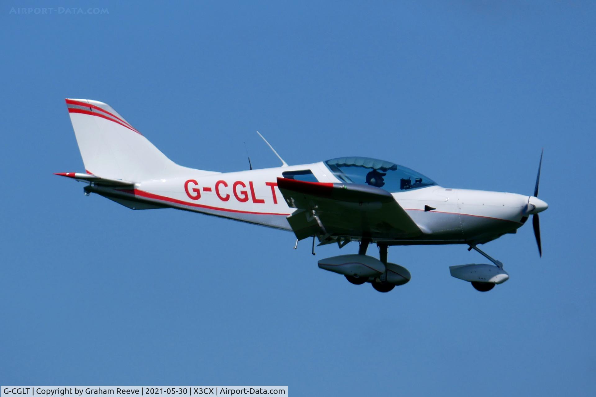 G-CGLT, 2010 CZAW SportCruiser C/N 09SC329, Landing at Northrepps.