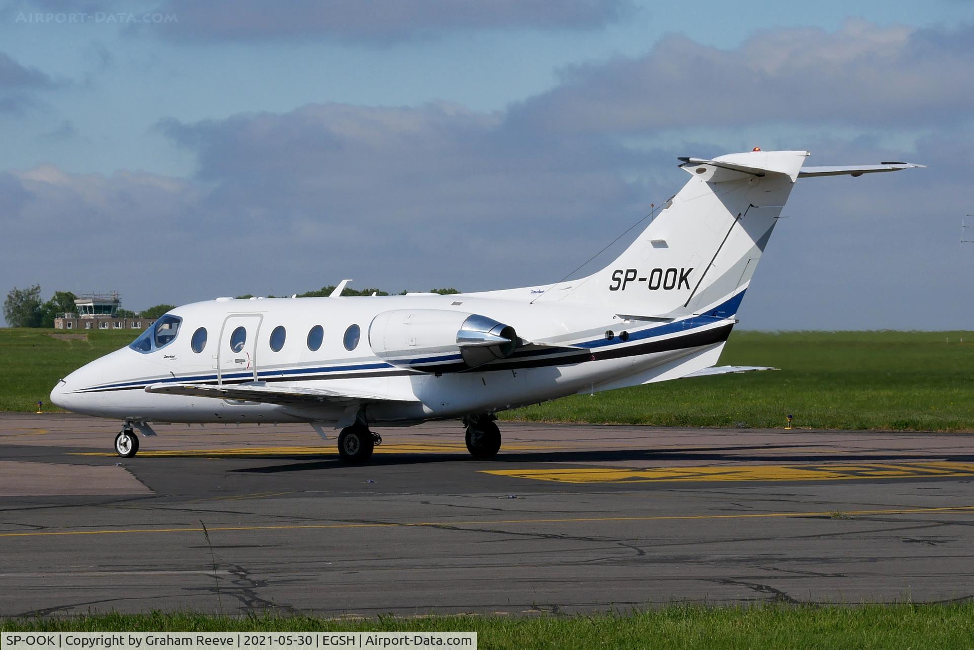 SP-OOK, 2007 Hawker Beechcraft 400A Beechjet Beechjet C/N RK-512, Just landed at Norwich.