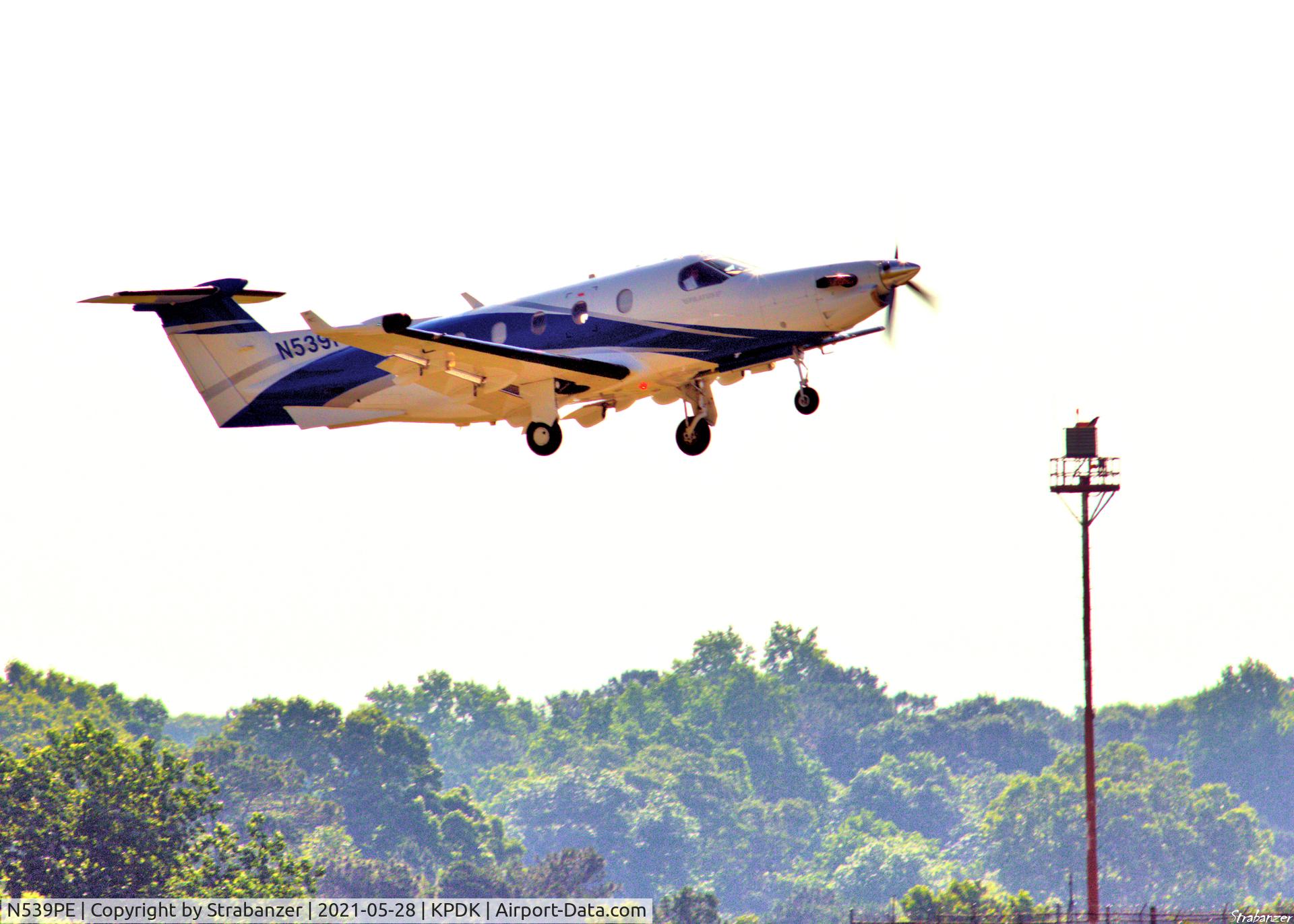 N539PE, 2004 Pilatus PC-12/45 C/N 539, Taking off for St Simons Island (KSSI)