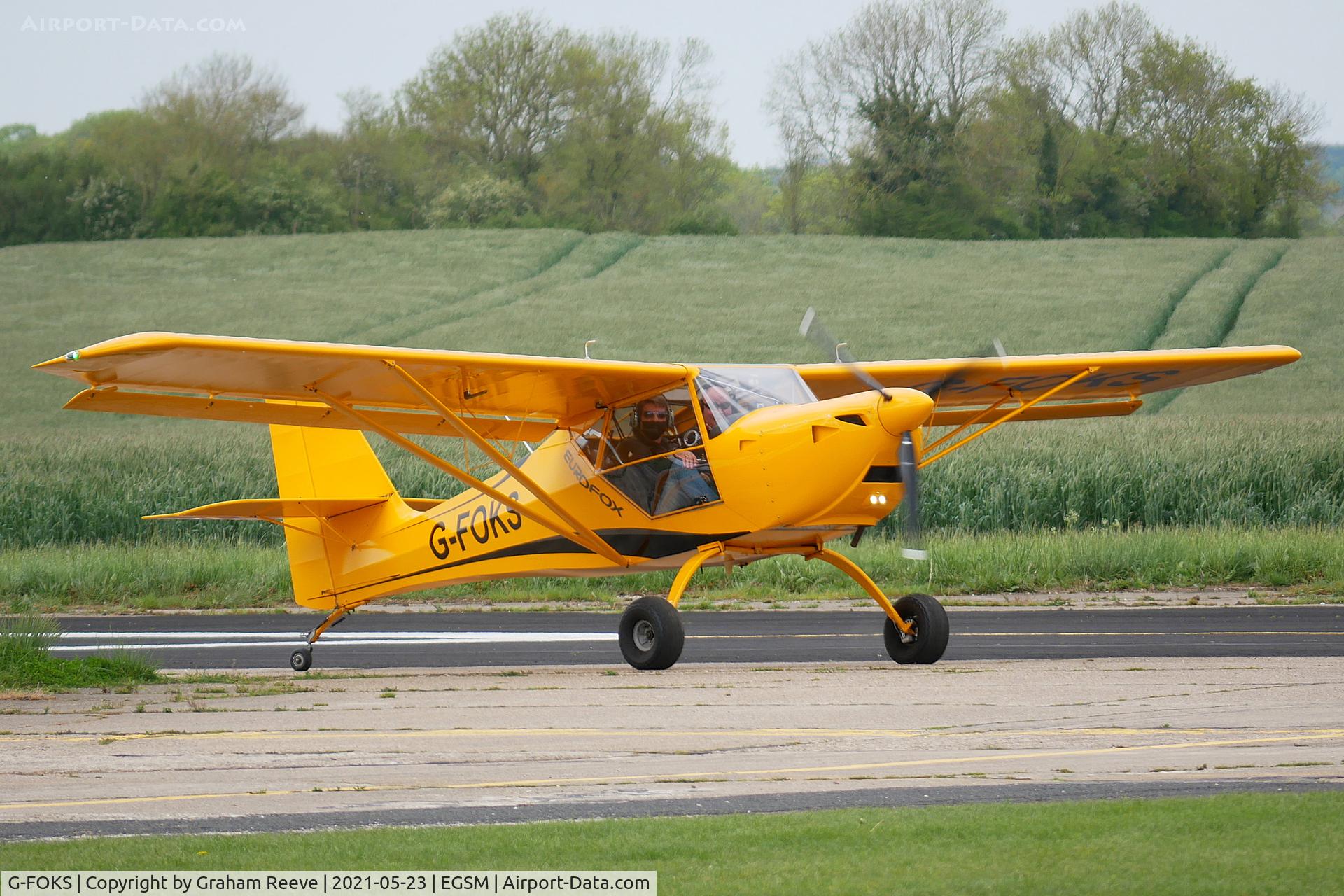 G-FOKS, 2017 AeroPro Eurofox  912(S) C/N LAA 376-15473, Just landed at Beccles.