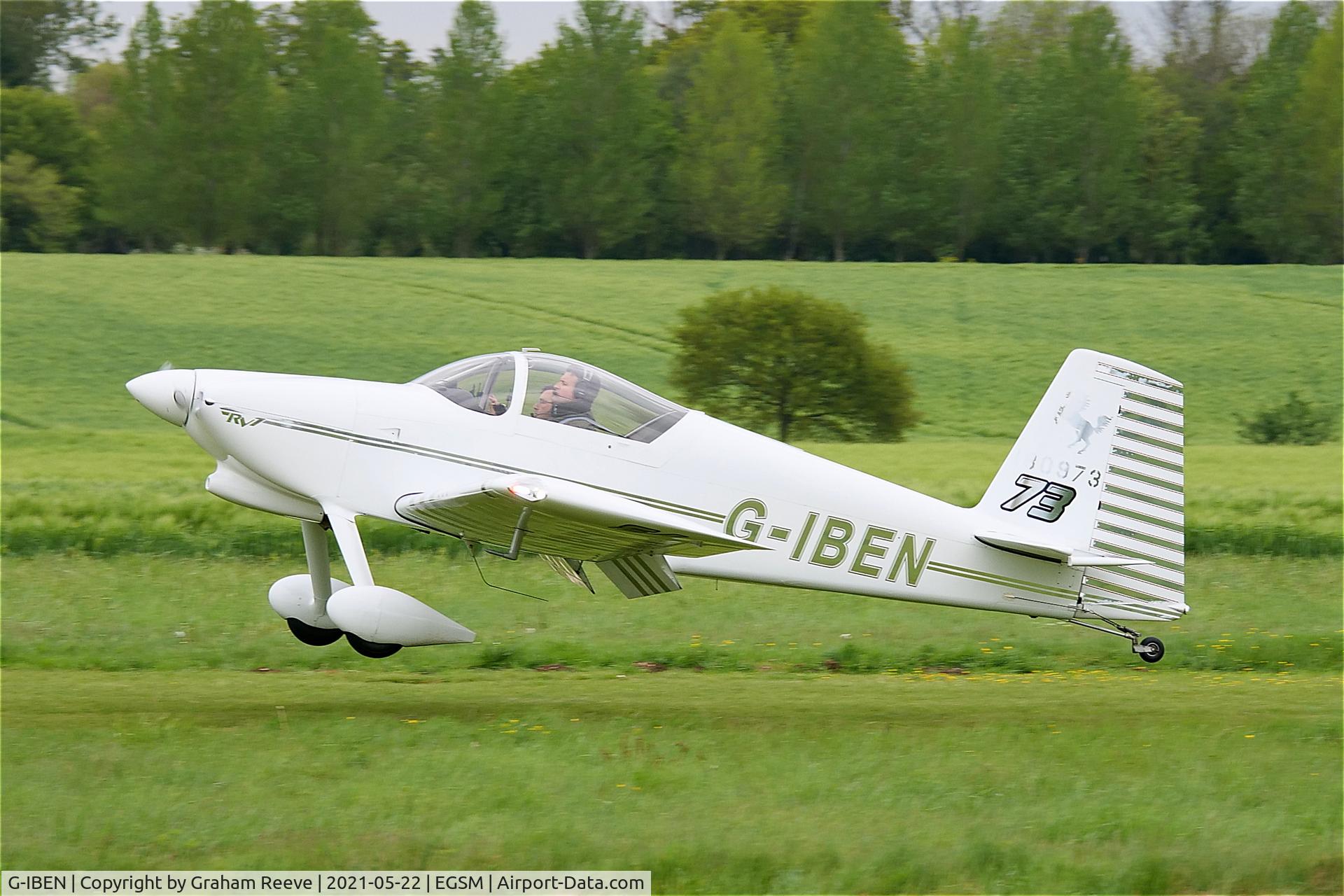 G-IBEN, 2013 Vans RV-7 C/N PFA 323-13981, Landing at Beccles.