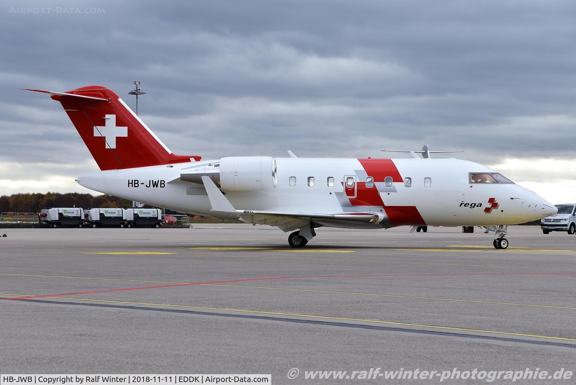 HB-JWB, 2017 Bombardier Challenger 650 (CL-600-2B16) C/N 6105, Bombardier CL-600-2B16 Challenger 650 - SAZ Swiss Air Ambulance - 6105 - HB-JWB - 11.11.2018 - CGN