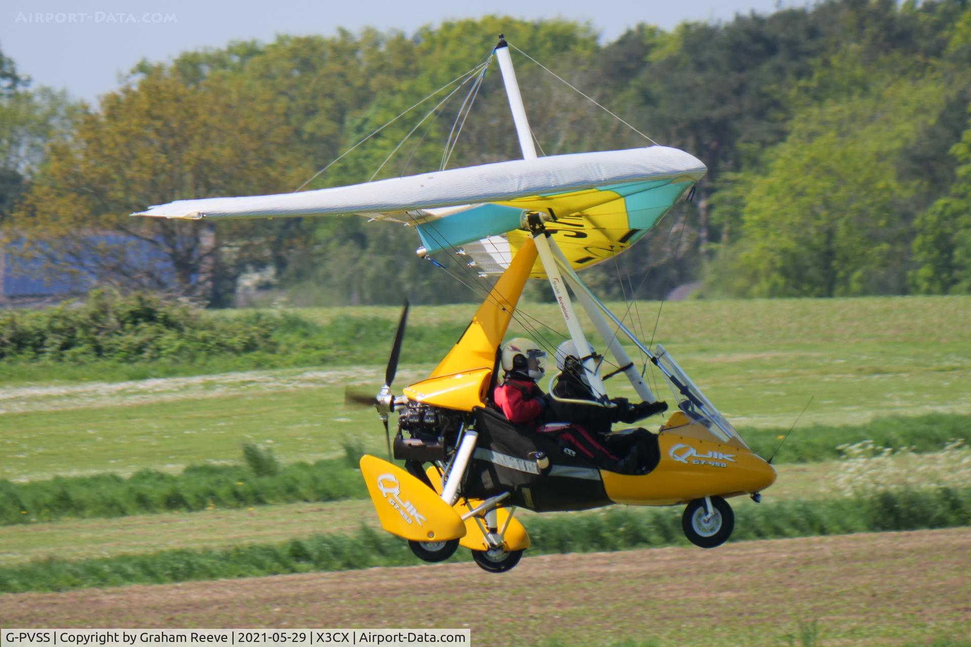 G-PVSS, 2007 P&M Aviation Quik GT450 C/N 8302, Landing at Northrepps.