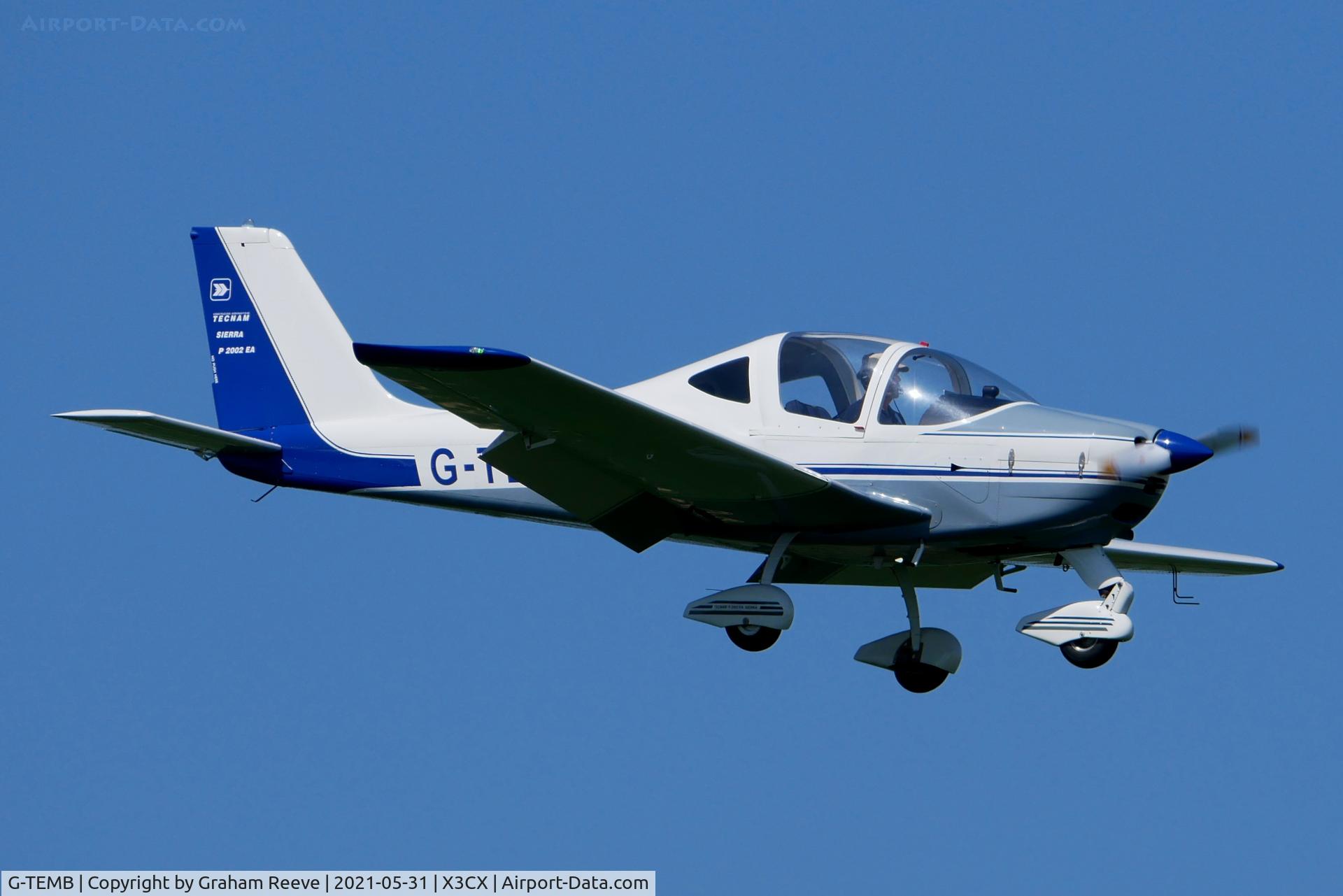 G-TEMB, 2006 Tecnam P-2002EA Sierra C/N PFA 333-14593, Landing at Northrepps.